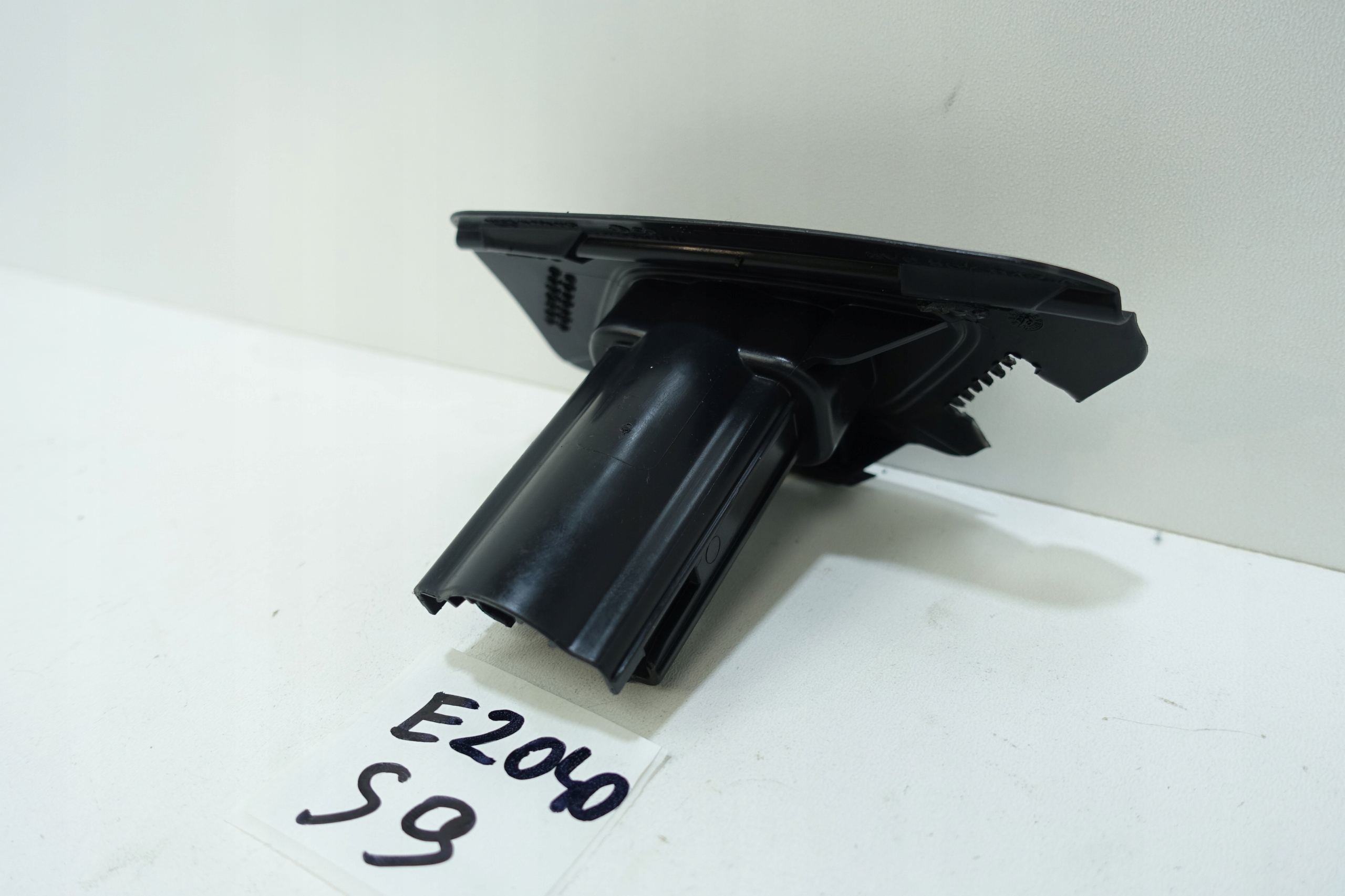 holder washer right SKODA SUPERB III 15-23 3V0807942A