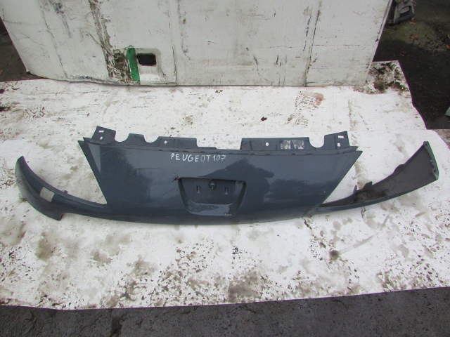 peugeot oe 9646173877 решетка молдинг бампера