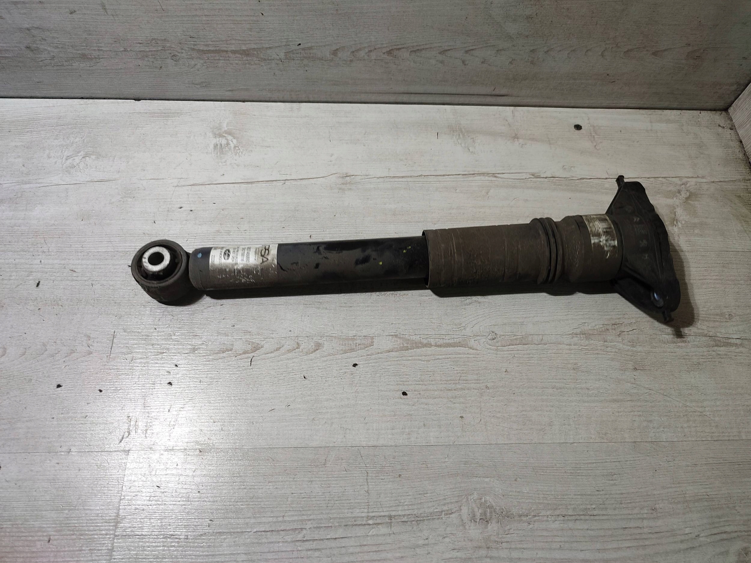 Opel Corsa F 2020 shock absorber left rear part