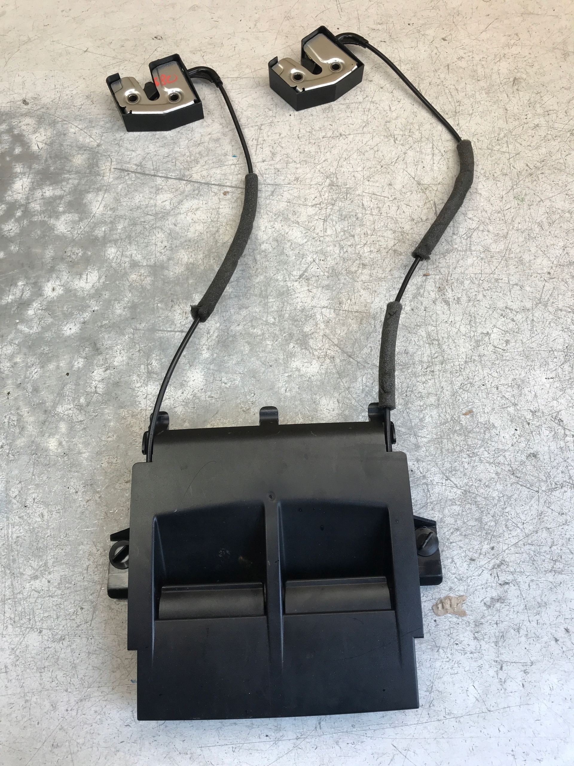 lever lock KANAPY VOLVO S80 30727872