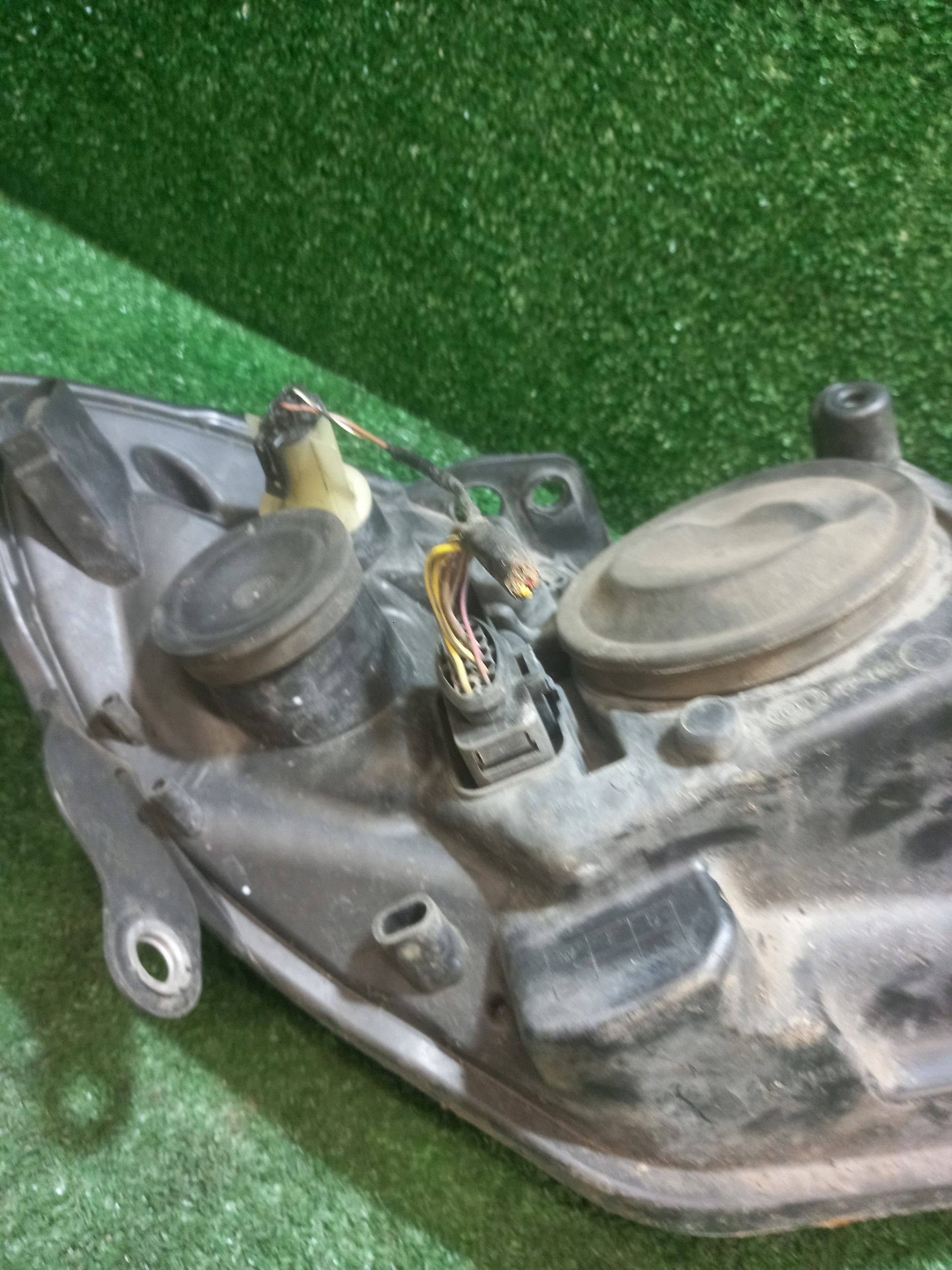 light left front SKODA ROOMSTER 41414143