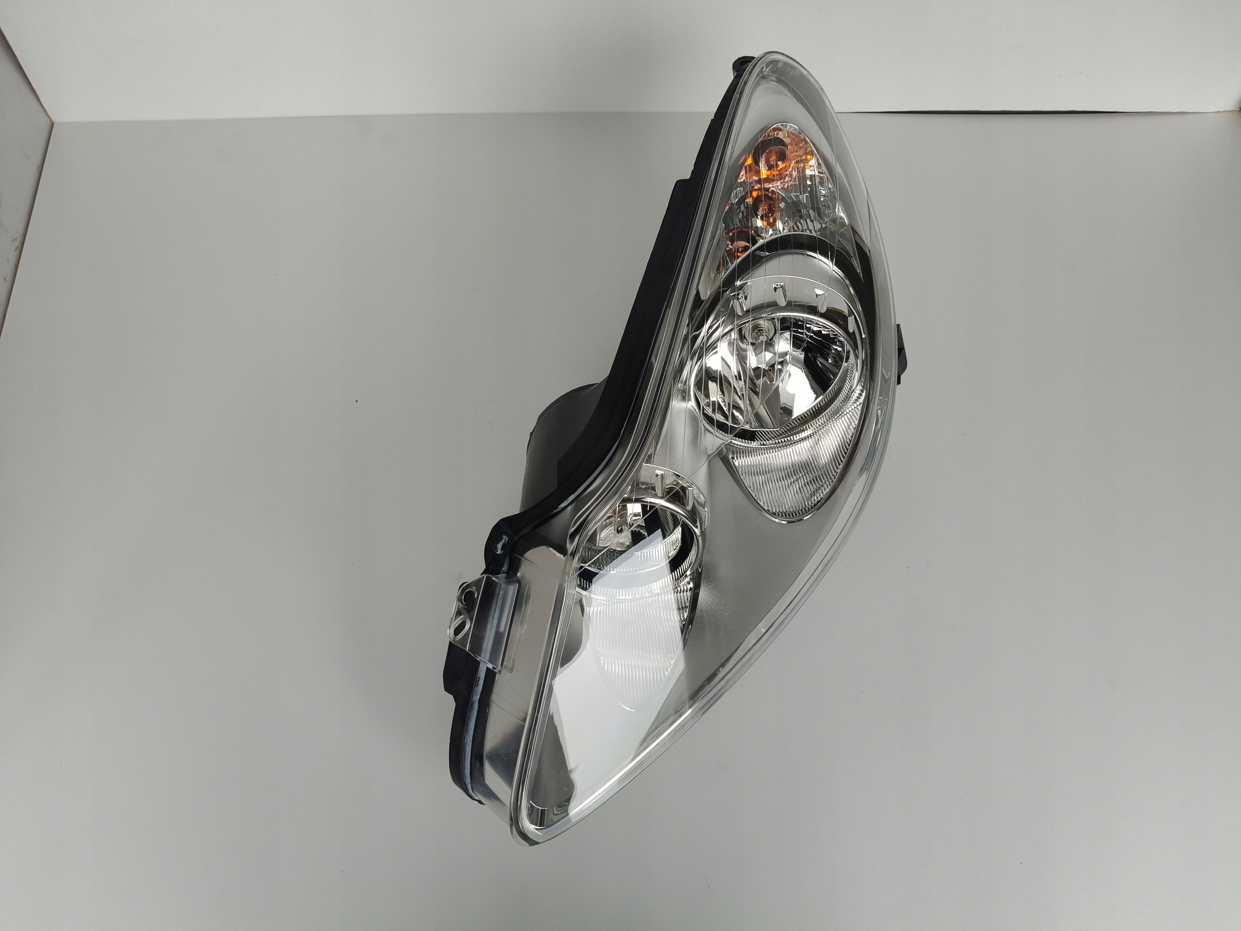 light left REFLEKTOR NISSAN LEAF II 17- LED