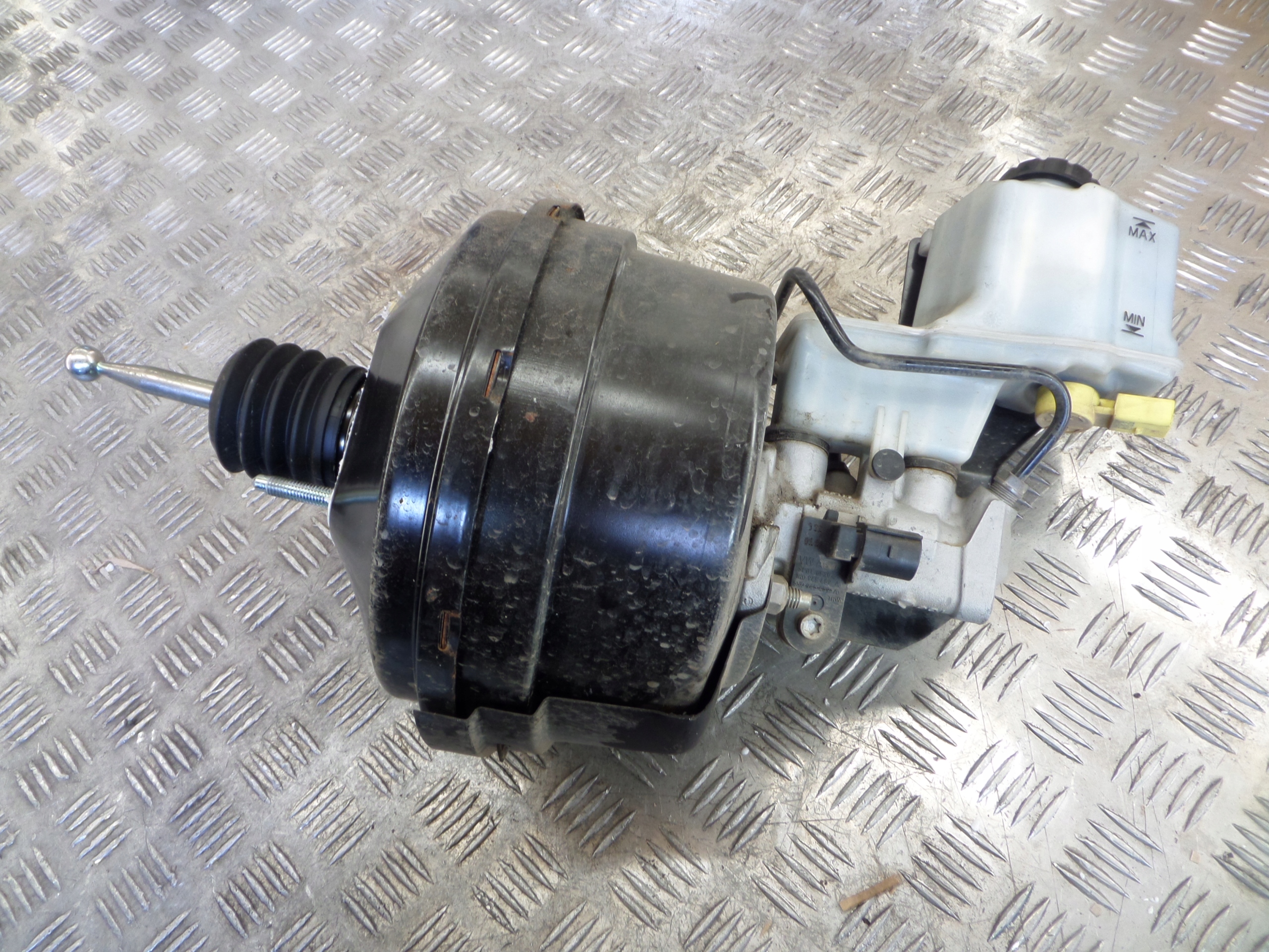 AUDI A3 8V TDI servo Servofreno 5q2614105ar