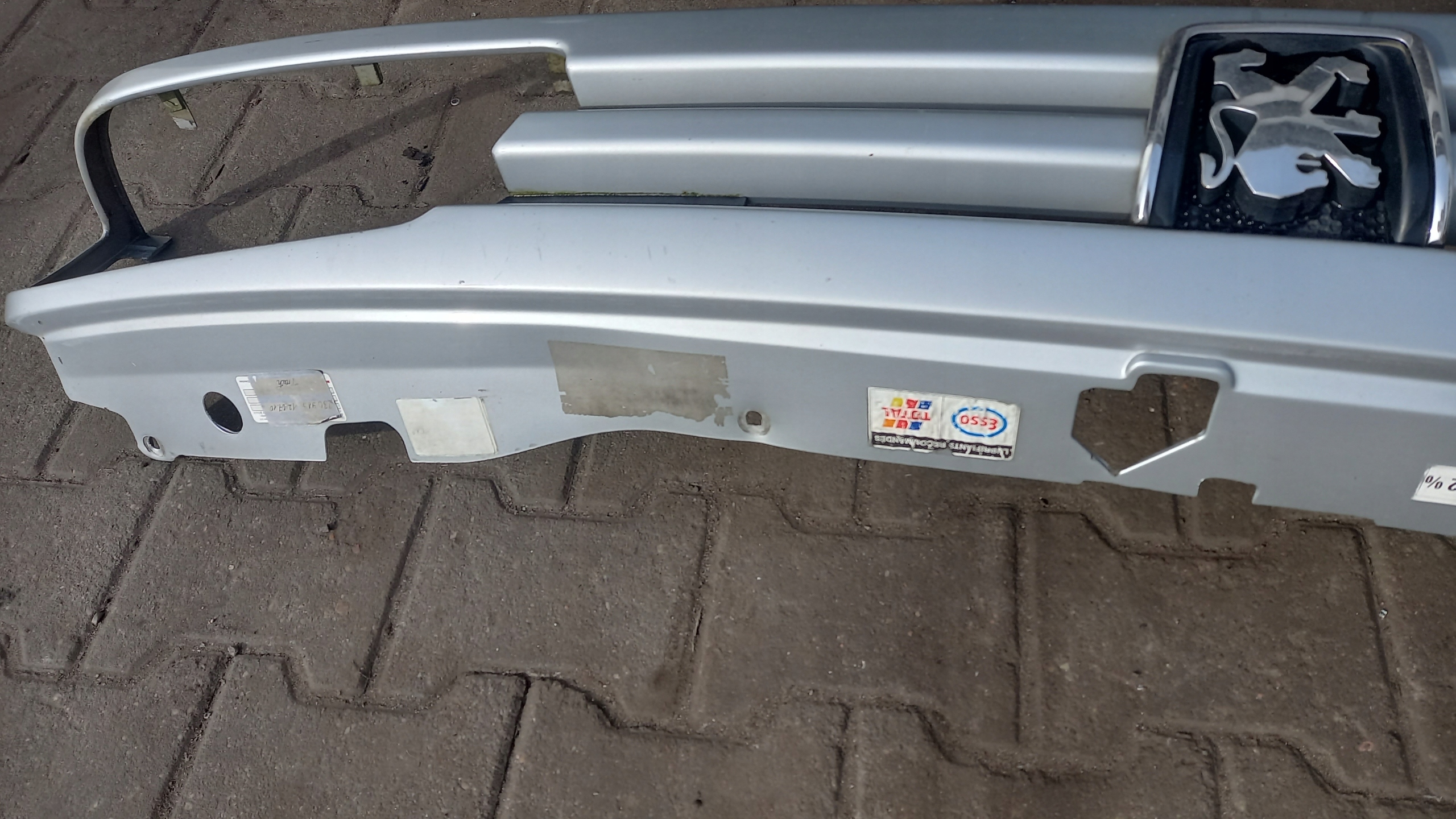 решетка радиатора peugeot 806 96R