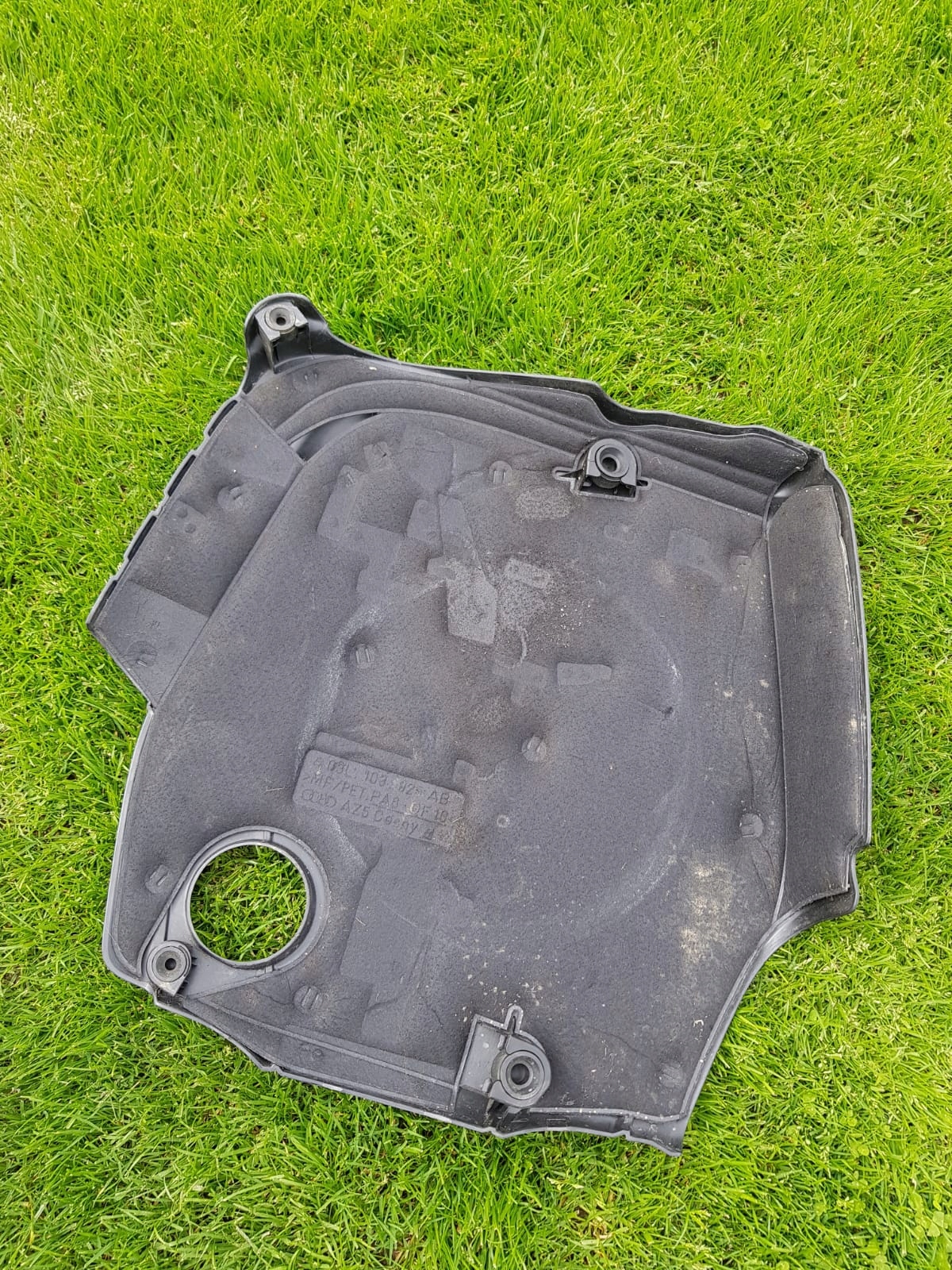 engine housing cover audi 2.0 tdi 2015 rok