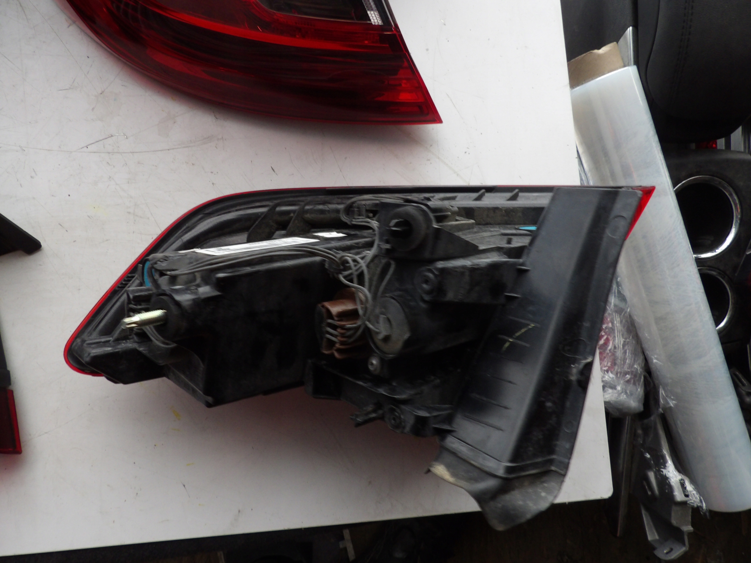 LAMPA TYŁ TYLNA LEWA RENAULT MEGANE 4 IV 265554829R Producent części Renault