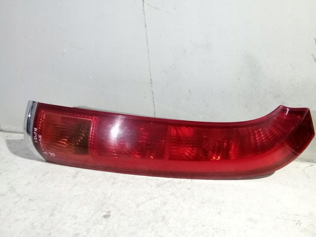 Honda Stream and light right rear part rear