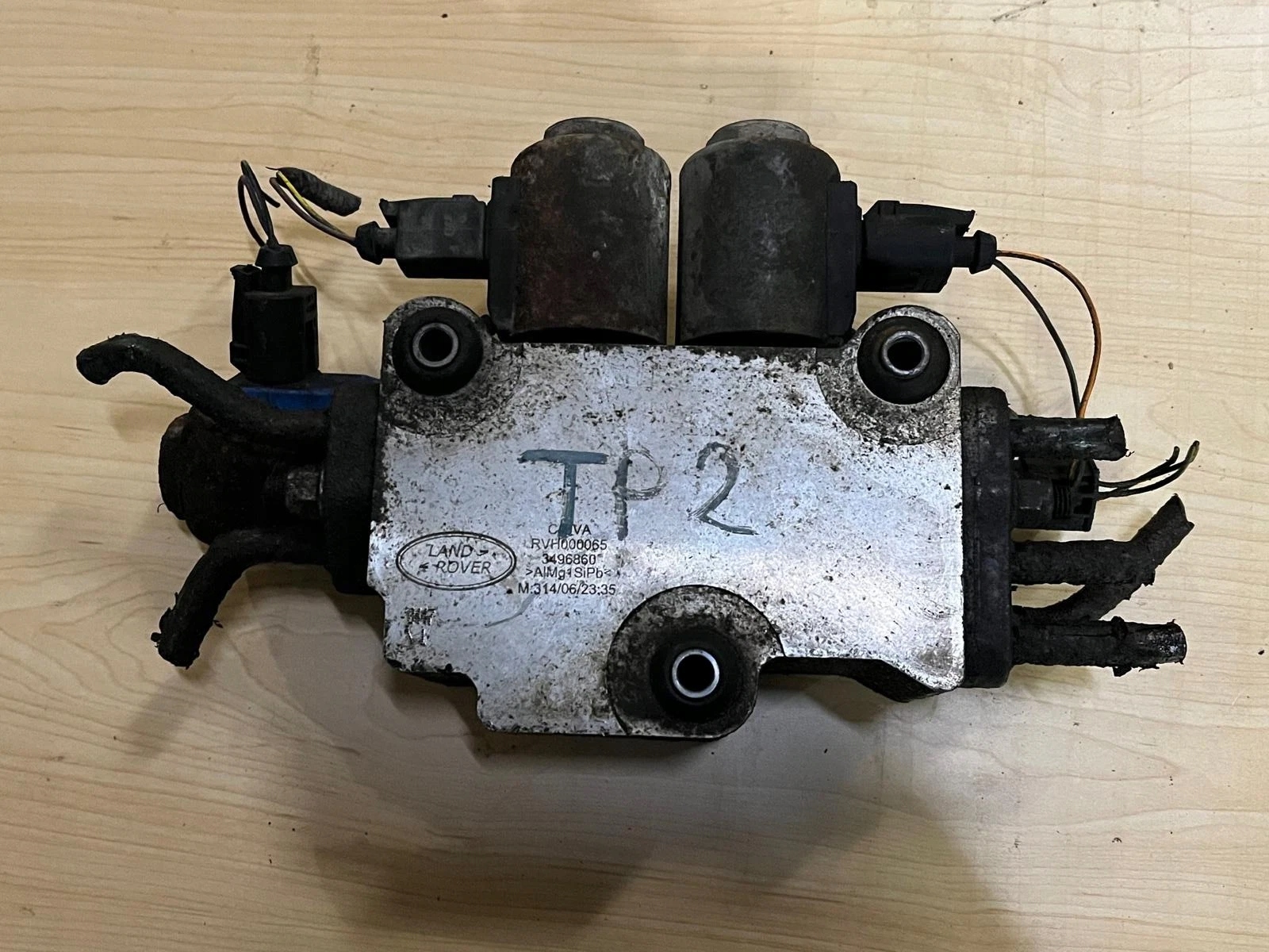 RANGE ROVER POMPA ZAWIESZENIA L320 ACE RVH000065