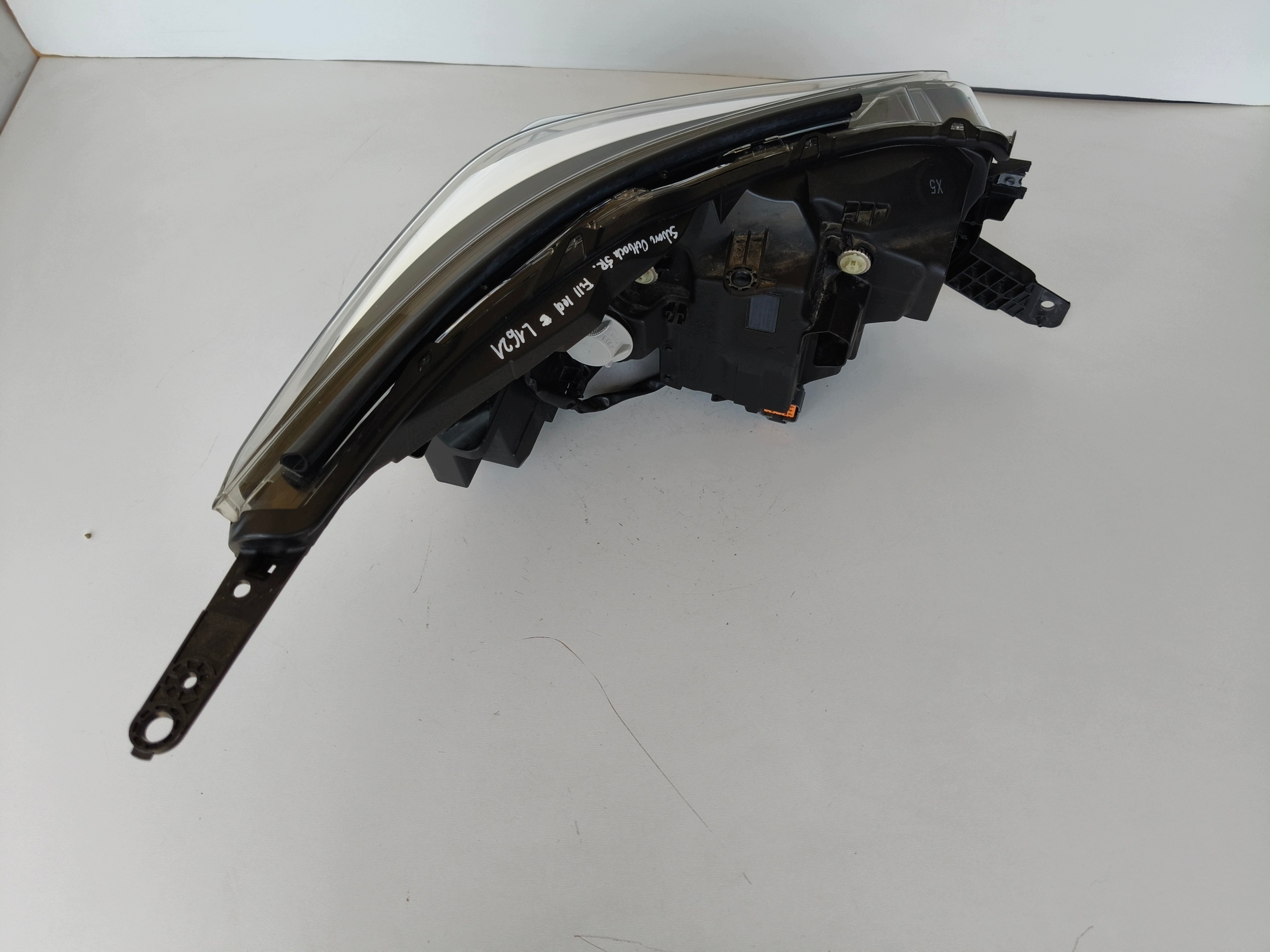 light left REFLEKTOR SUBARU OUTBACK 22- LIFT FULL LED