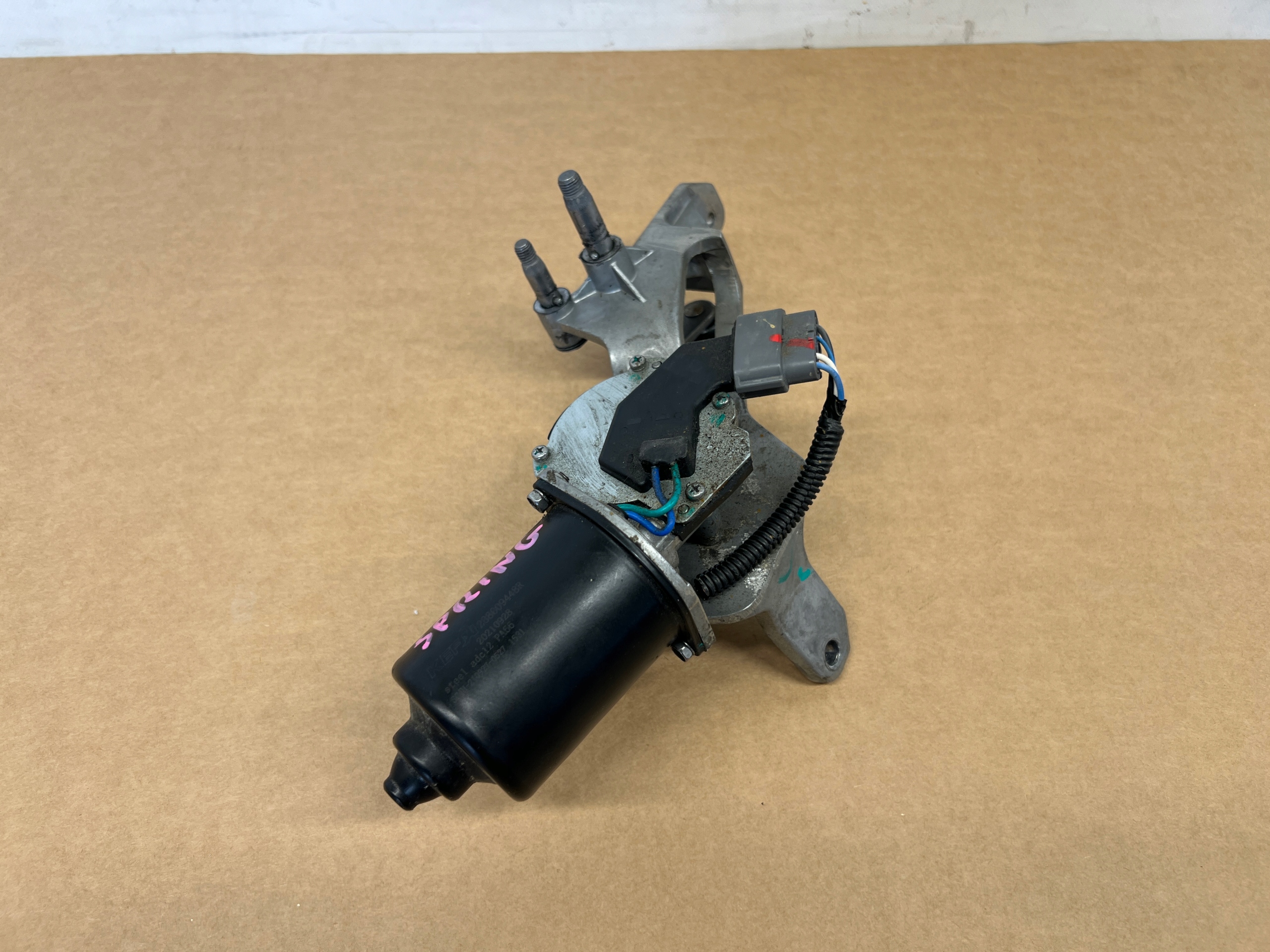 Dacia Spring Motor Wischergestänge 288009448R