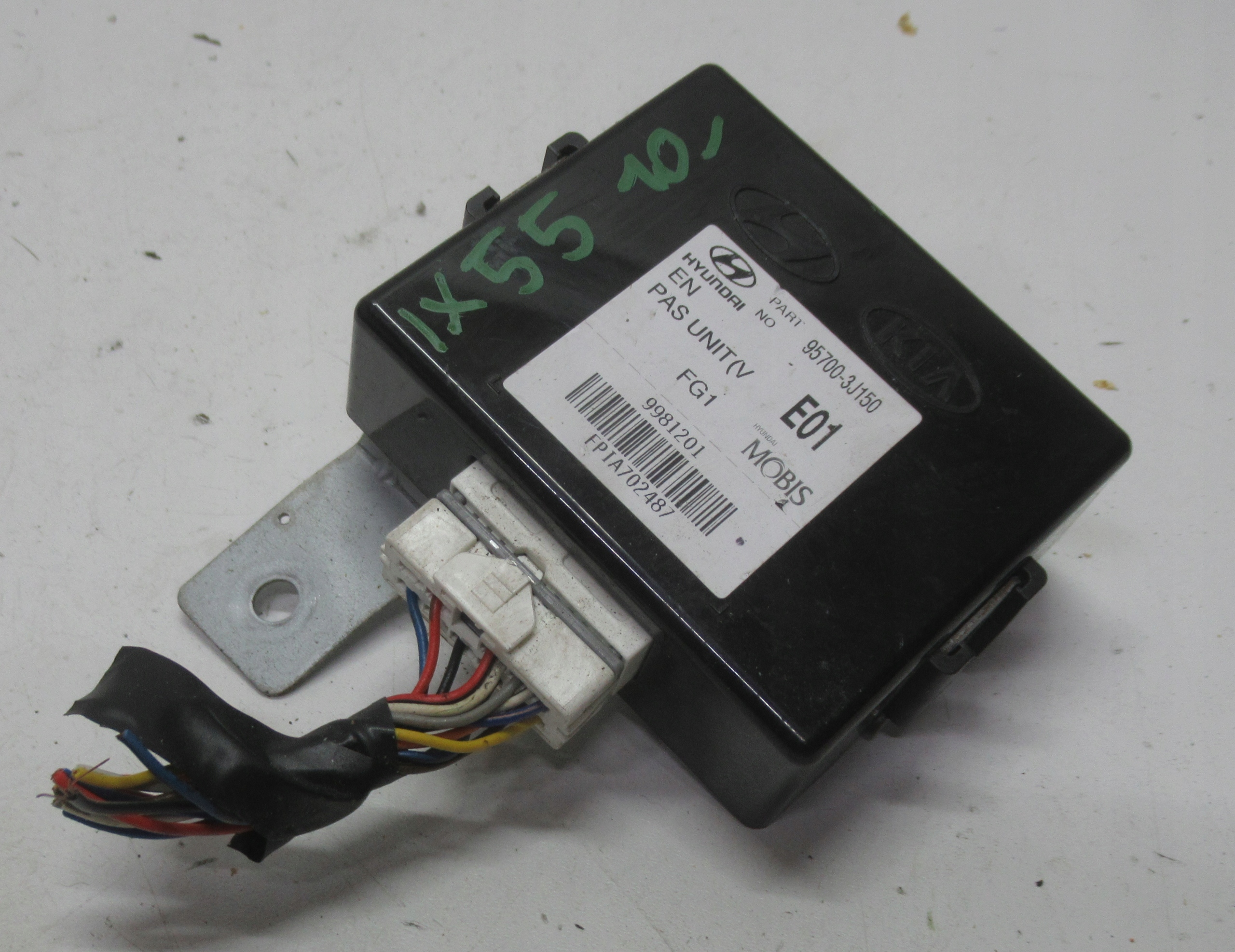 HYUNDAI IX55 3.0 CRDI module control unit 95700-3J150