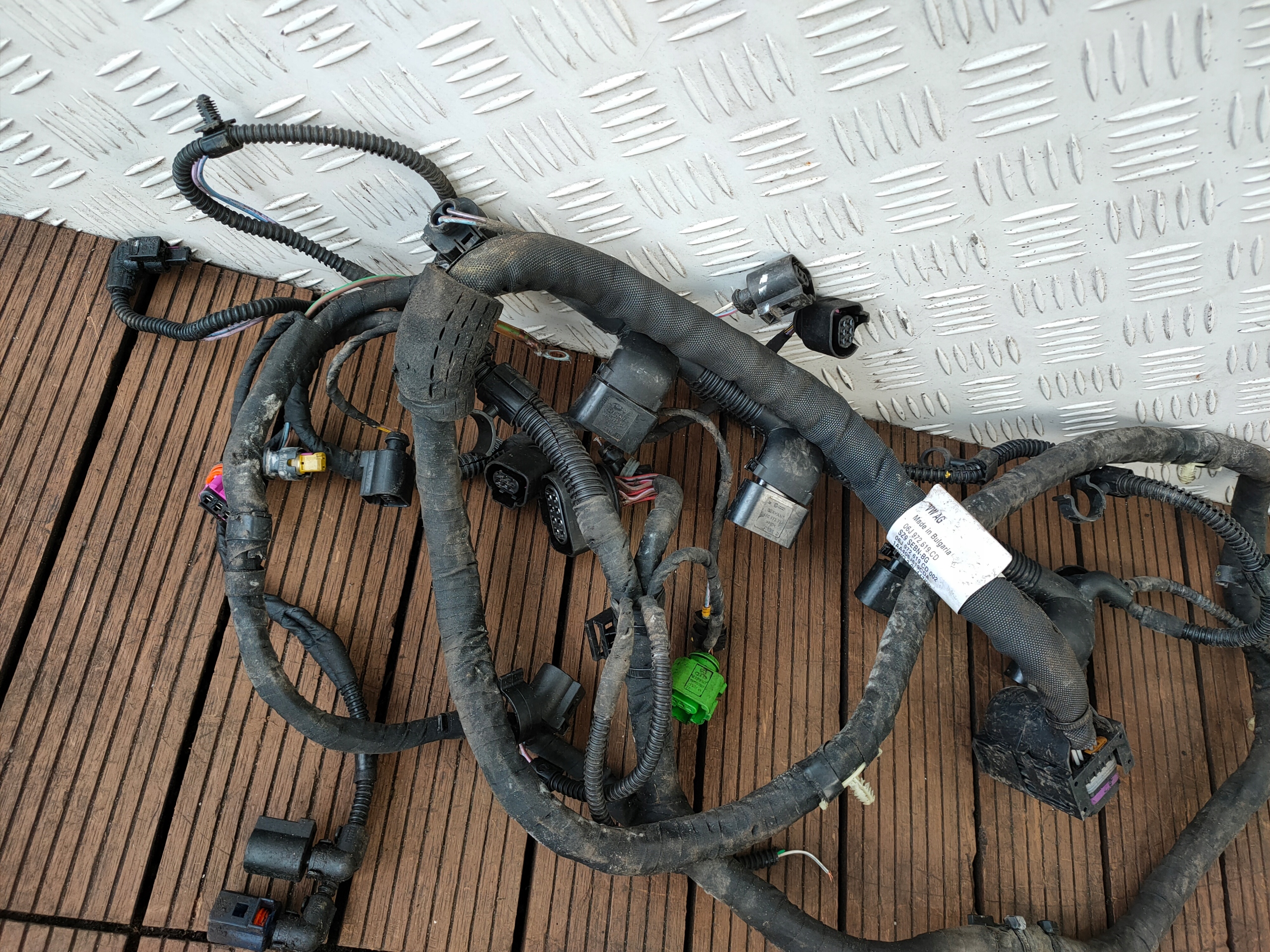VW SCIROCCO III 08-17 2.0 TSI bundle motor wiring 06J972619CD
