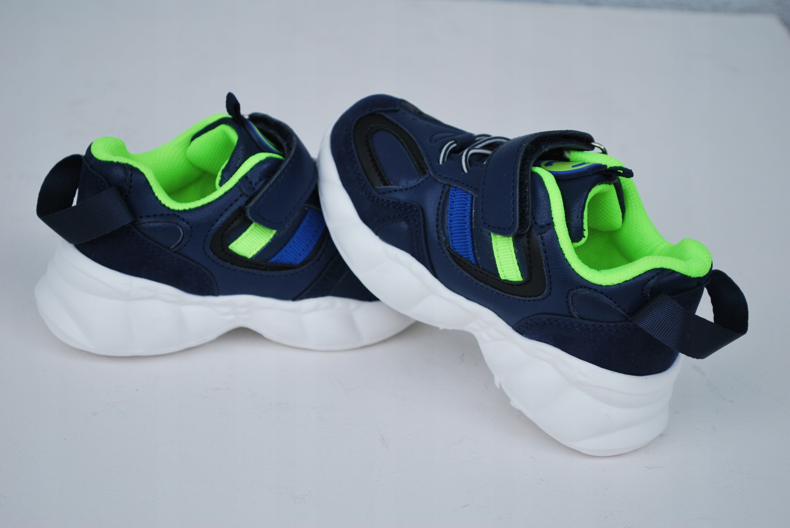 LEKKIE BUTY SPORTOWE ADIDASY w.skóra r.31 / 19,1cm Rozmiar 31