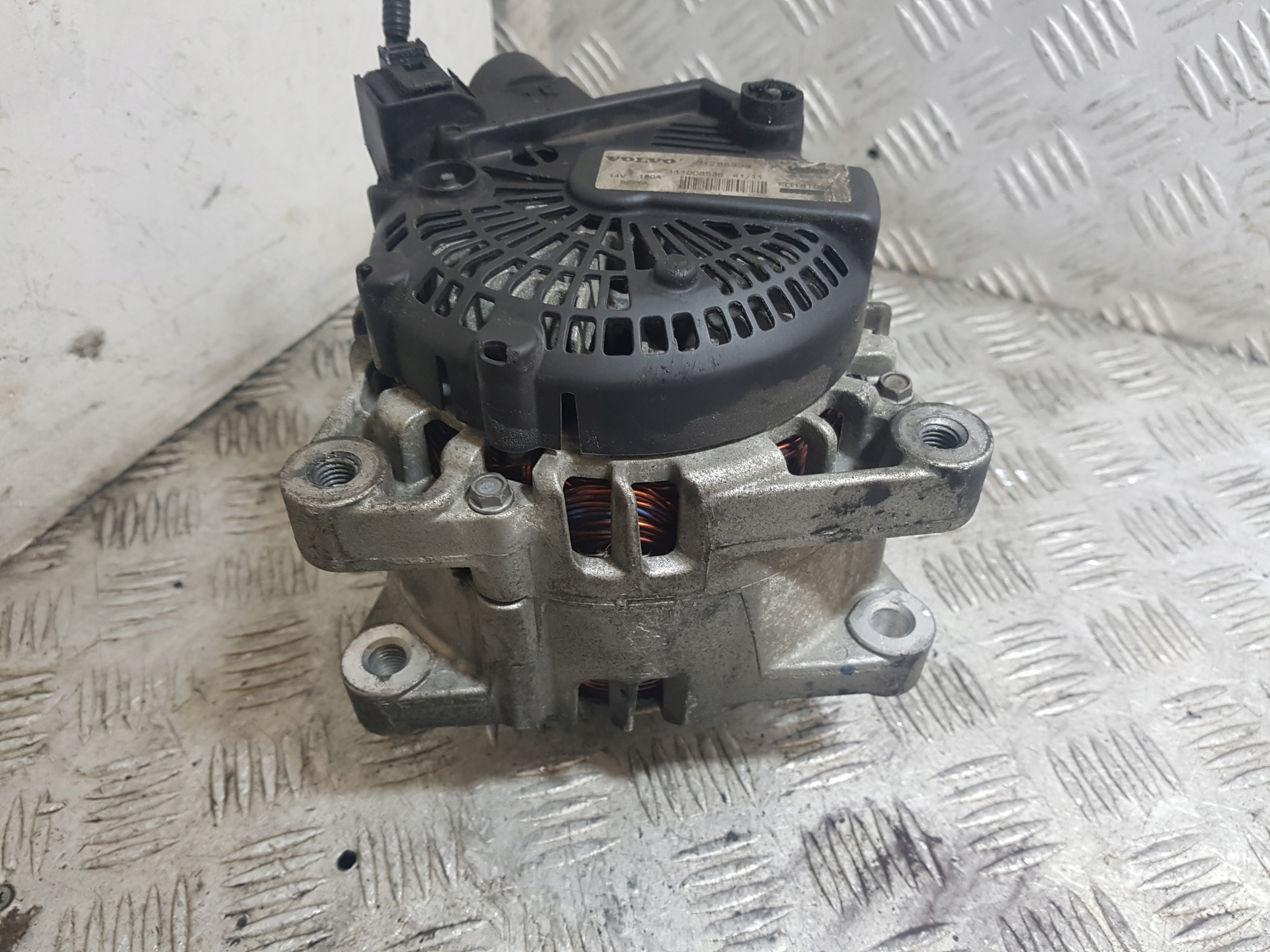 alternatore VOLVO V 40 31285399