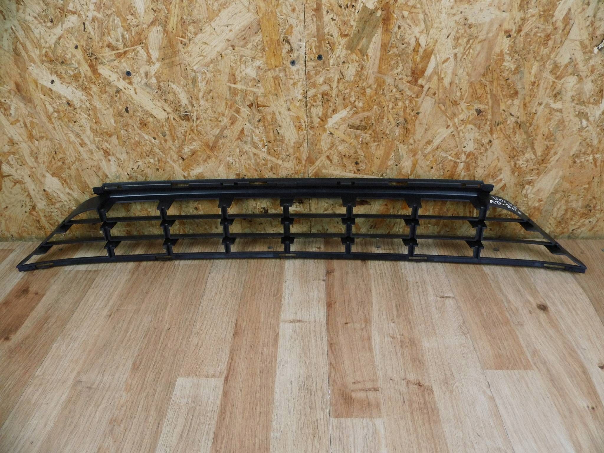 Volvo XC60 and 2013-2016 grid grille of a bumper front front 31323774