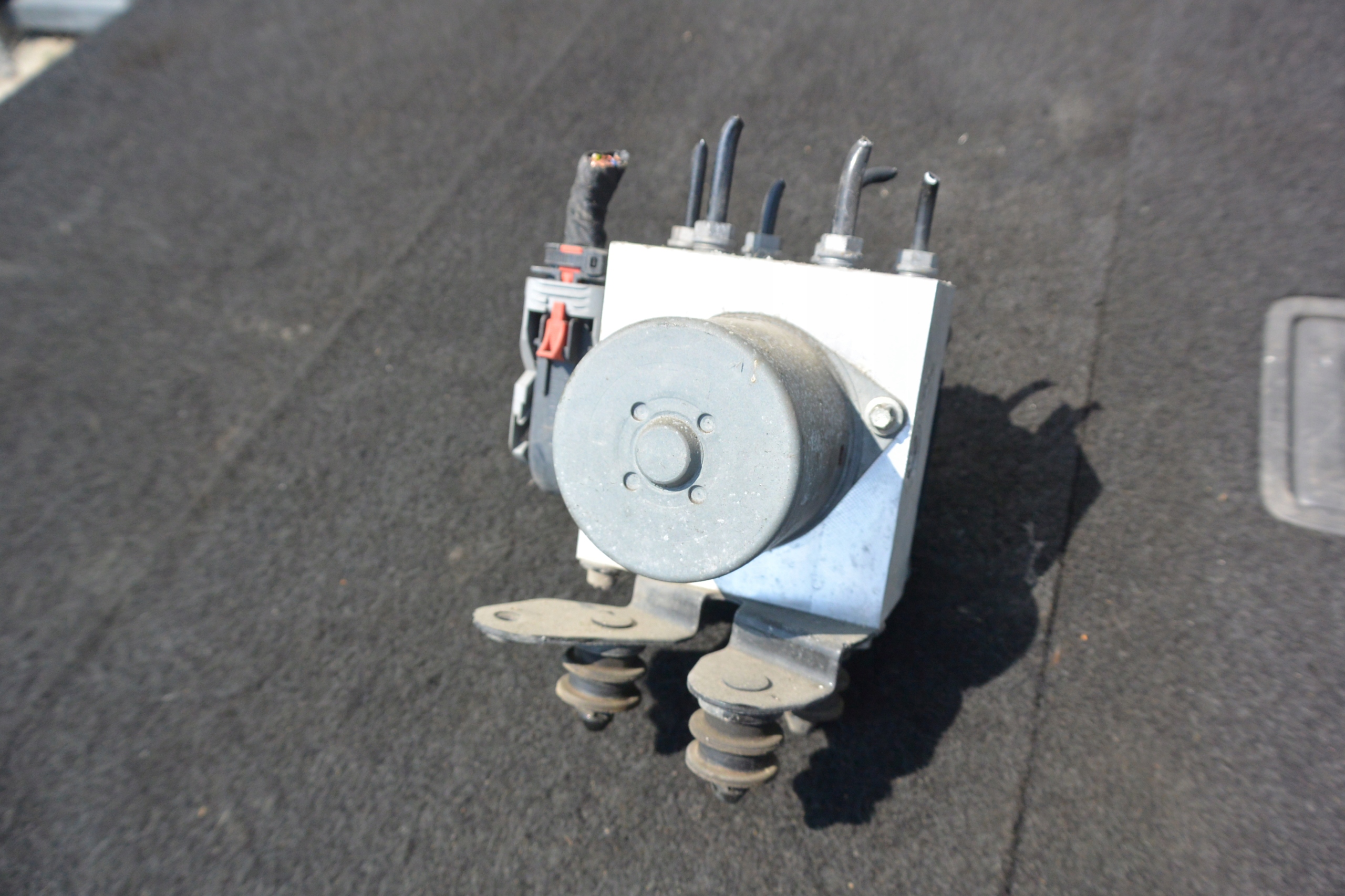 servo bubanj ABS ESP VW PASSAT B7 CC LIFT