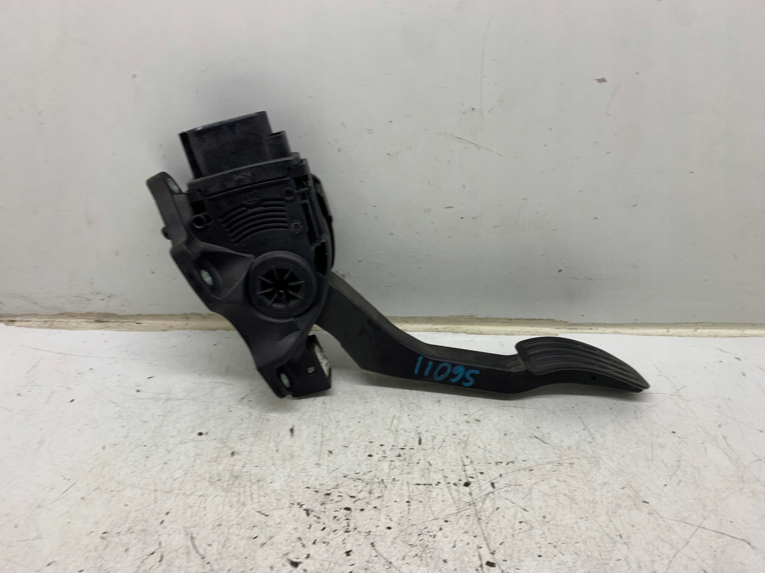 accelerator pedal potentiometer 31329062 VOLVO V60 S60 II 10-18
