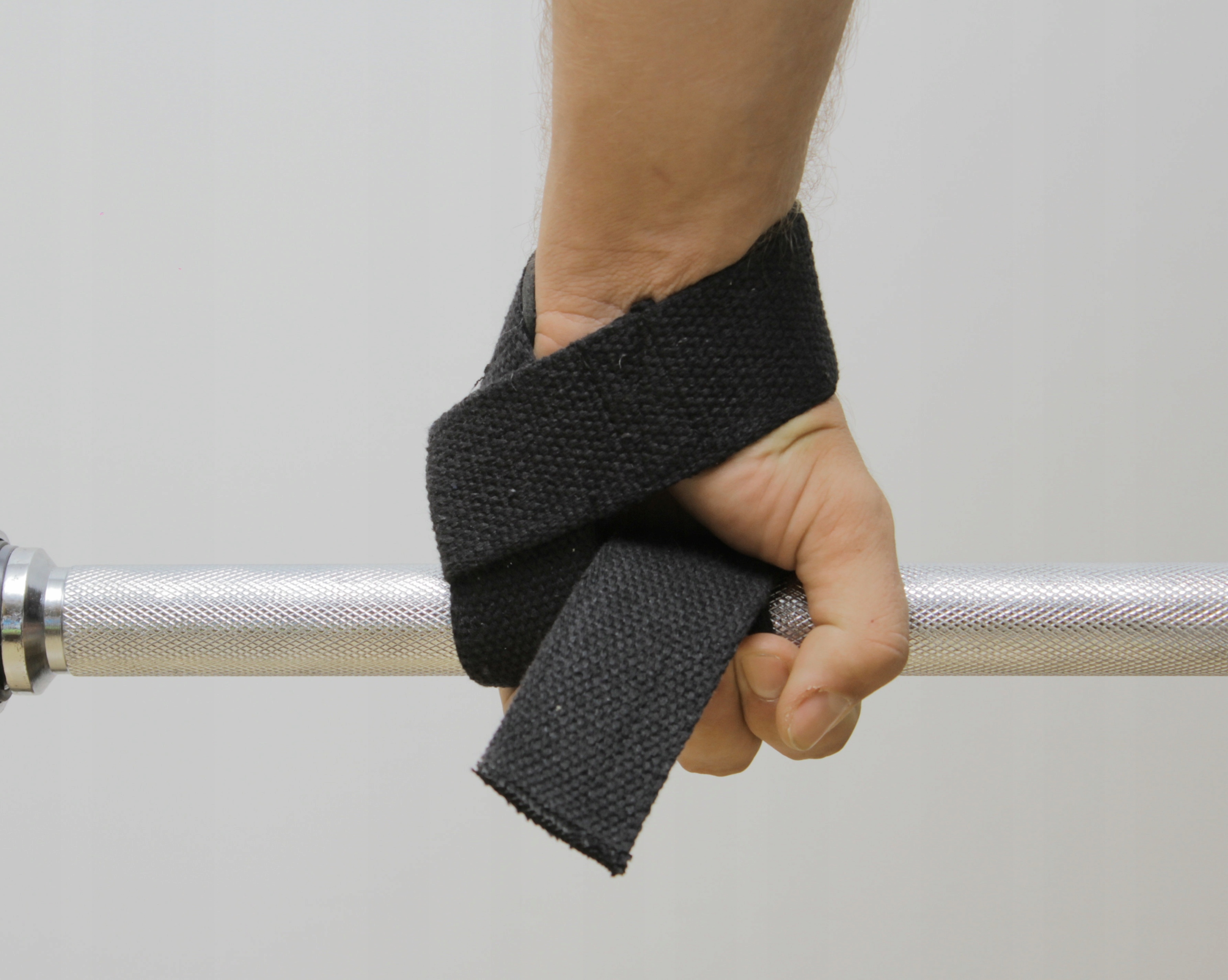 BELTOR PASKI TRENINGOWE UCHWYTY DO MARTWEGO CIĄGU CZARNE 2 SZTUKI Długość całkowita 60 cm