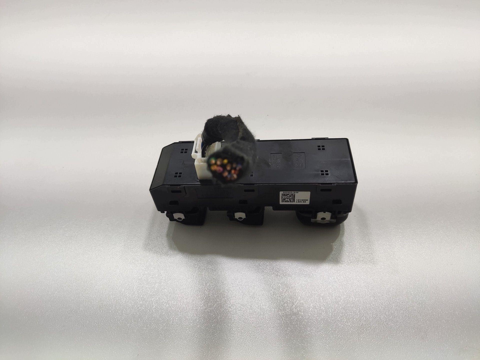 PANEL window control switch left front KIA PICANTO III LIFT 2023-26 93570-G6005