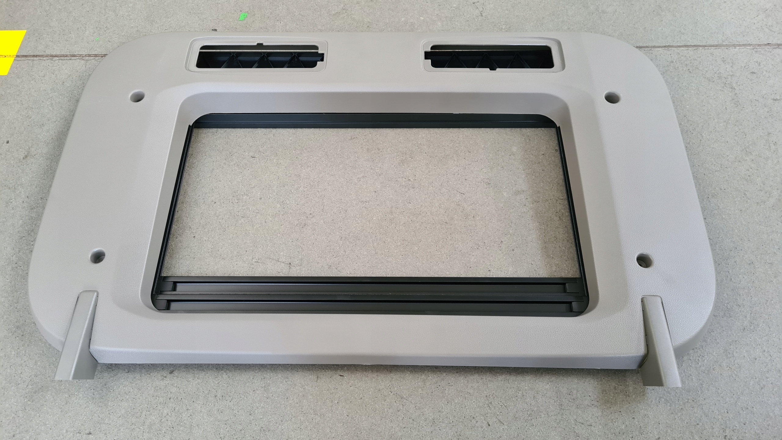 81629415046 - MAN TGX TG3 ЛЮК