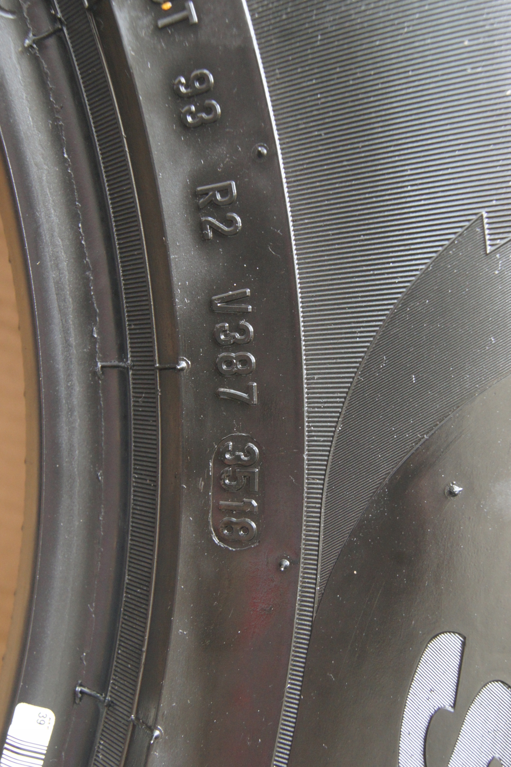 GD OPONY 235/65R17 PIRELLI SCORPION ZIMA Kod EPREL 595301