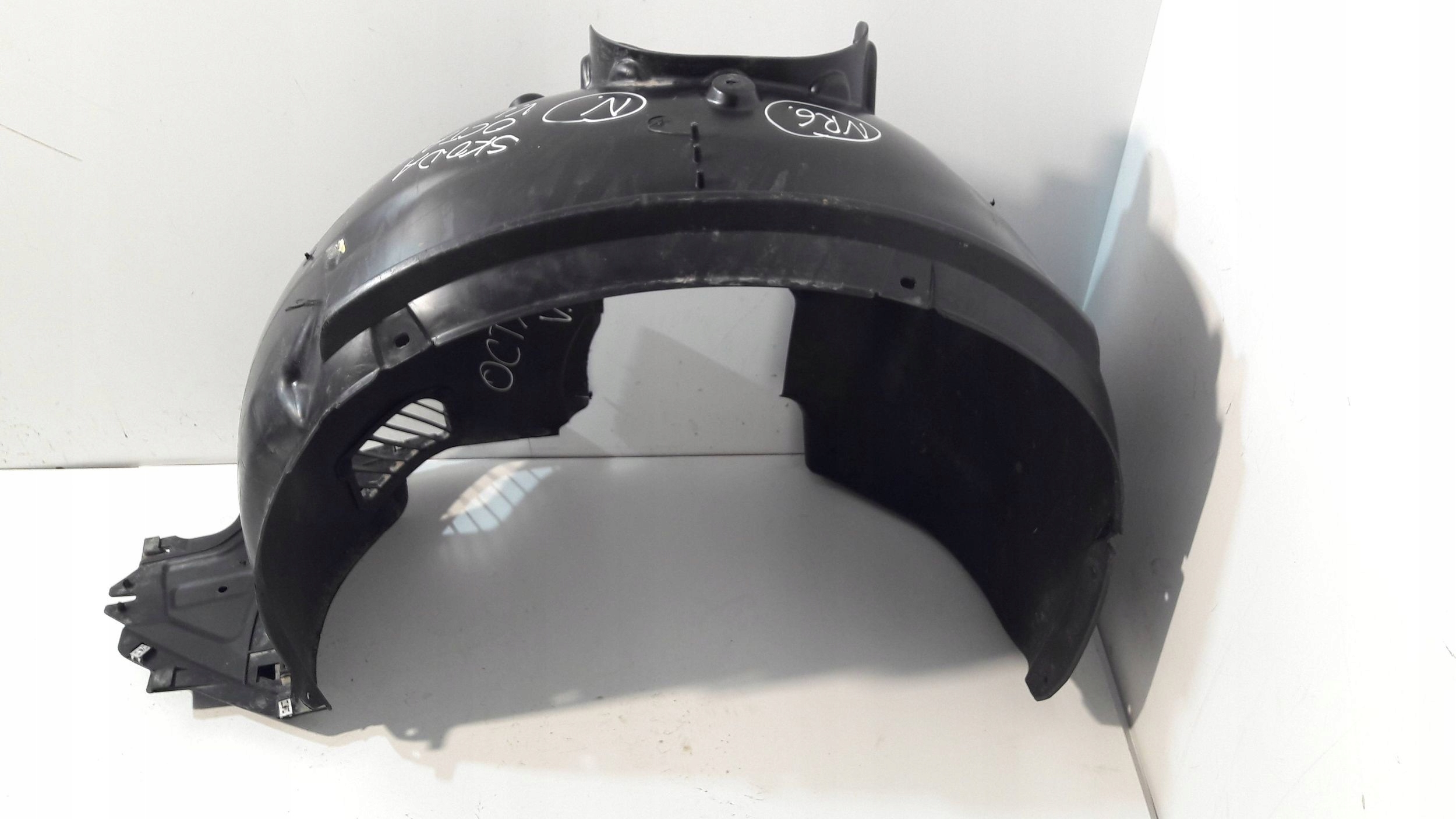 Skoda Octavia Mk4 IV 2024 mudguard front left 5E3809957J (NR6)