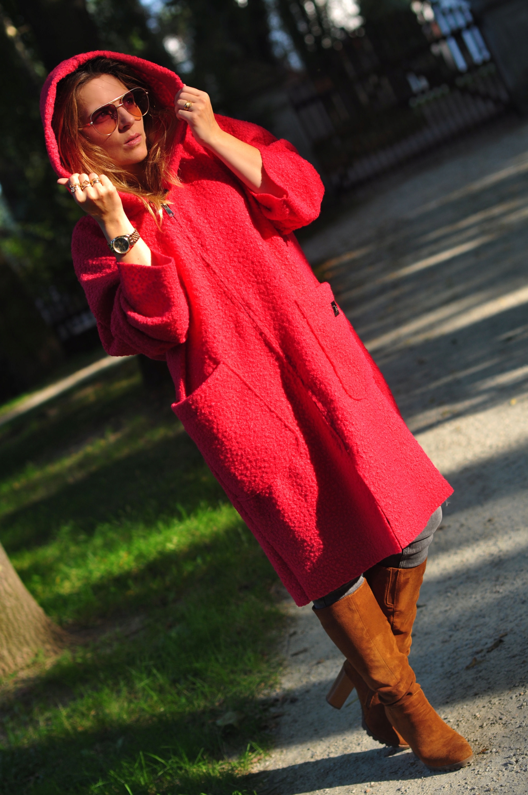 CIEPŁY PŁASZCZ BARANEK z kapturem NA SUWAK red Kaptur z kapturem