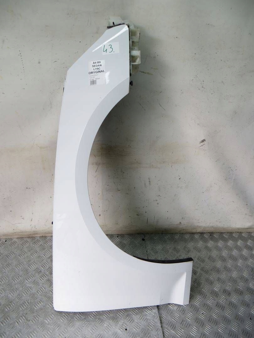 AUDI A4 B9 BŁOTNIK PRAWY PRZÓD LY9C 15-