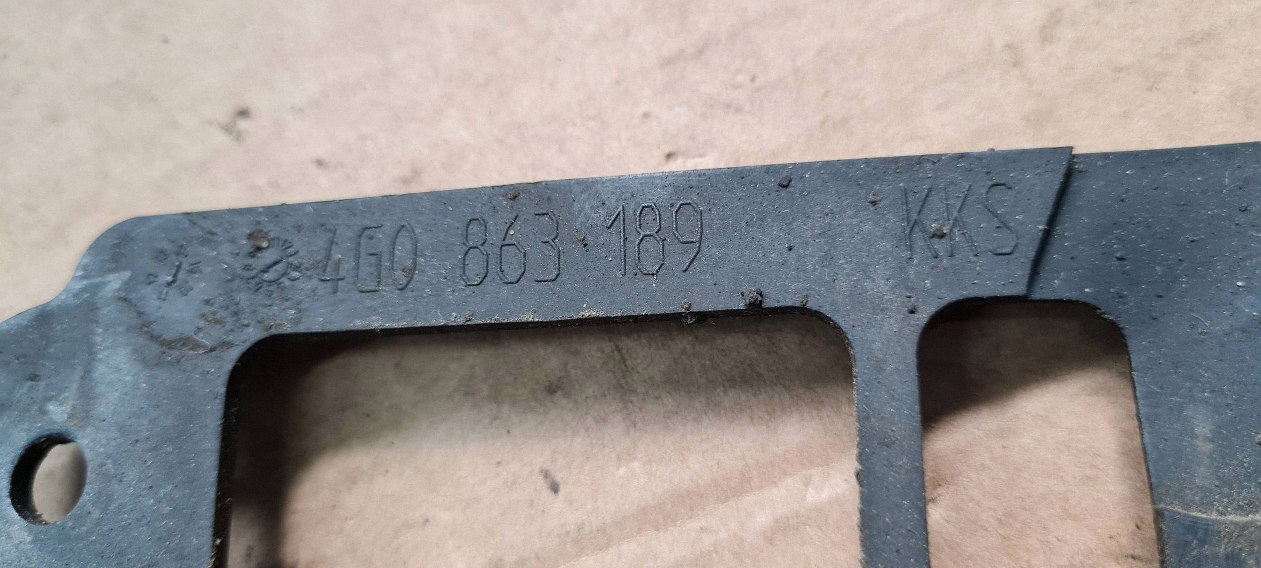 A6 C7 4G cover of control semi-axes left left front 4G0863189 A7 4G