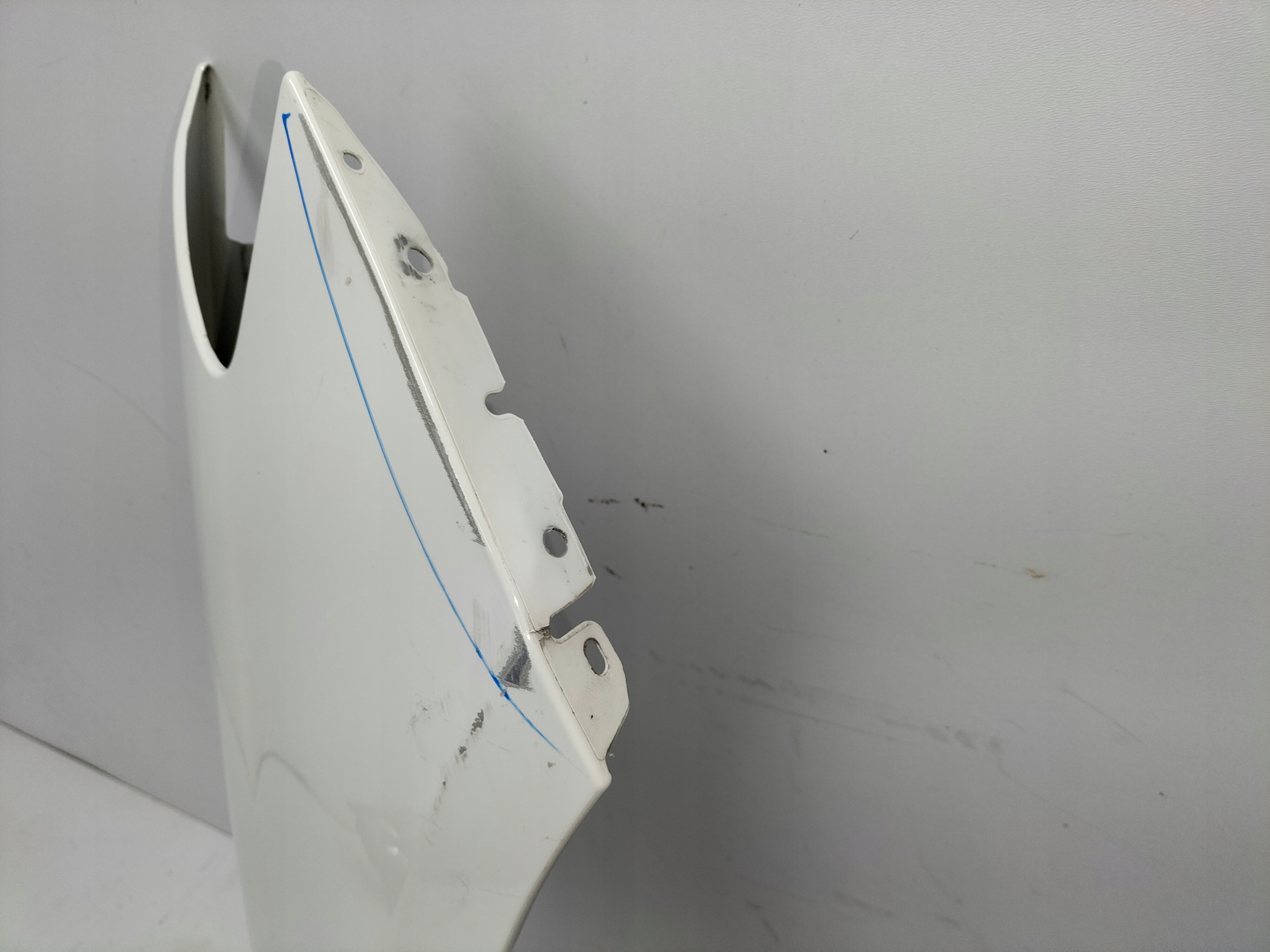 fender front front right MERCEDES B KLASA W246 11