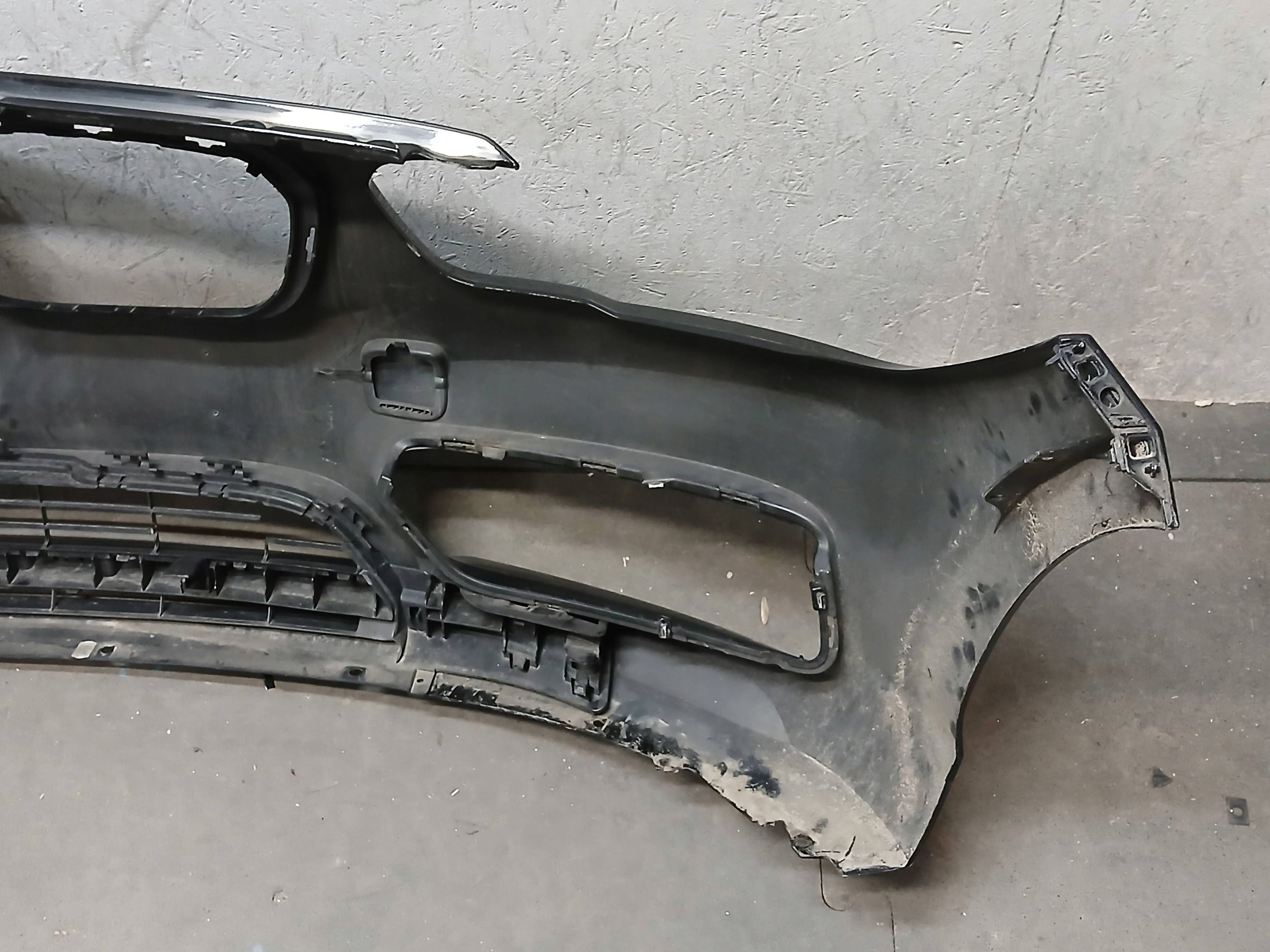 bumper front BMW and 1 F20 LIFT