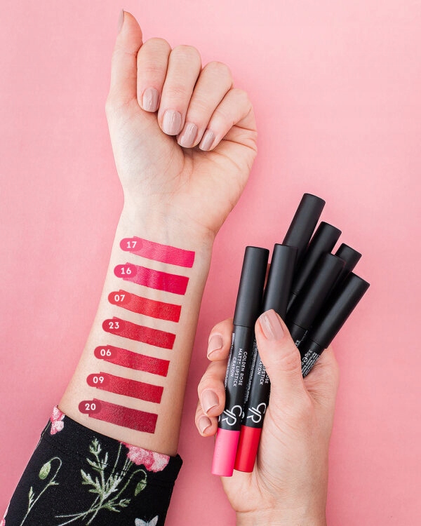 POMADKA MATOWA W KREDCE GOLDEN ROSE MATTE CRAYON LIPSTICK 14 Kolor beżowy