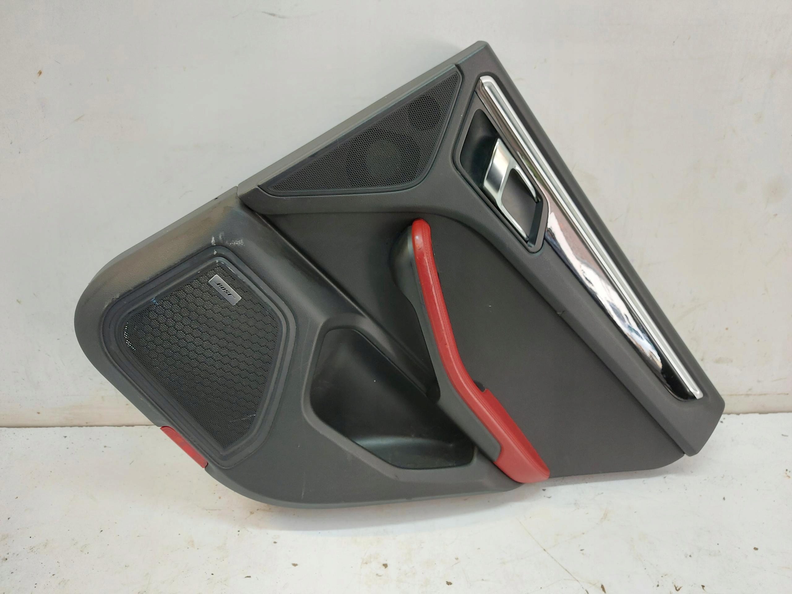 PORSCHE MACAN S 95B side upholstery door rear part right BOSE