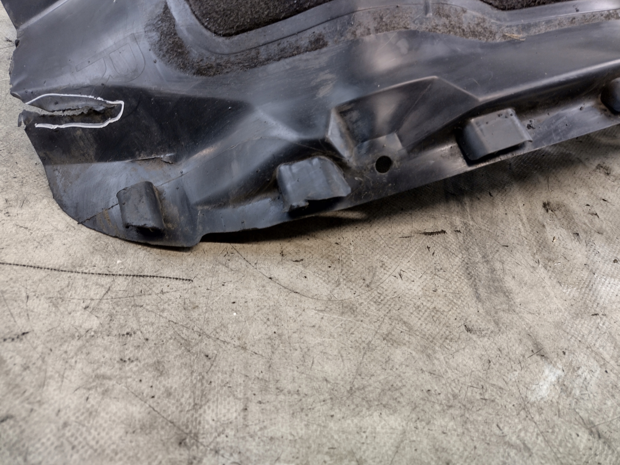 mudguard right front part rear Opel Astra J IV 13354317