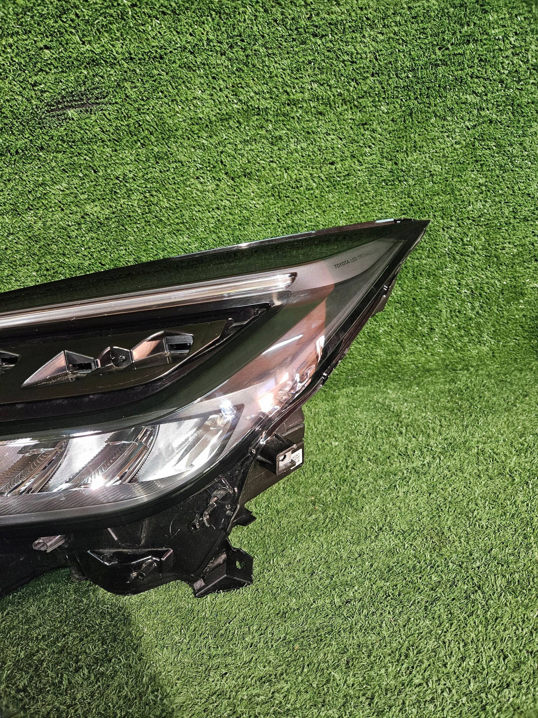 REFLEKTOR left front TOYOTA C-HR CHR II 24- FULL LED NR.R1709