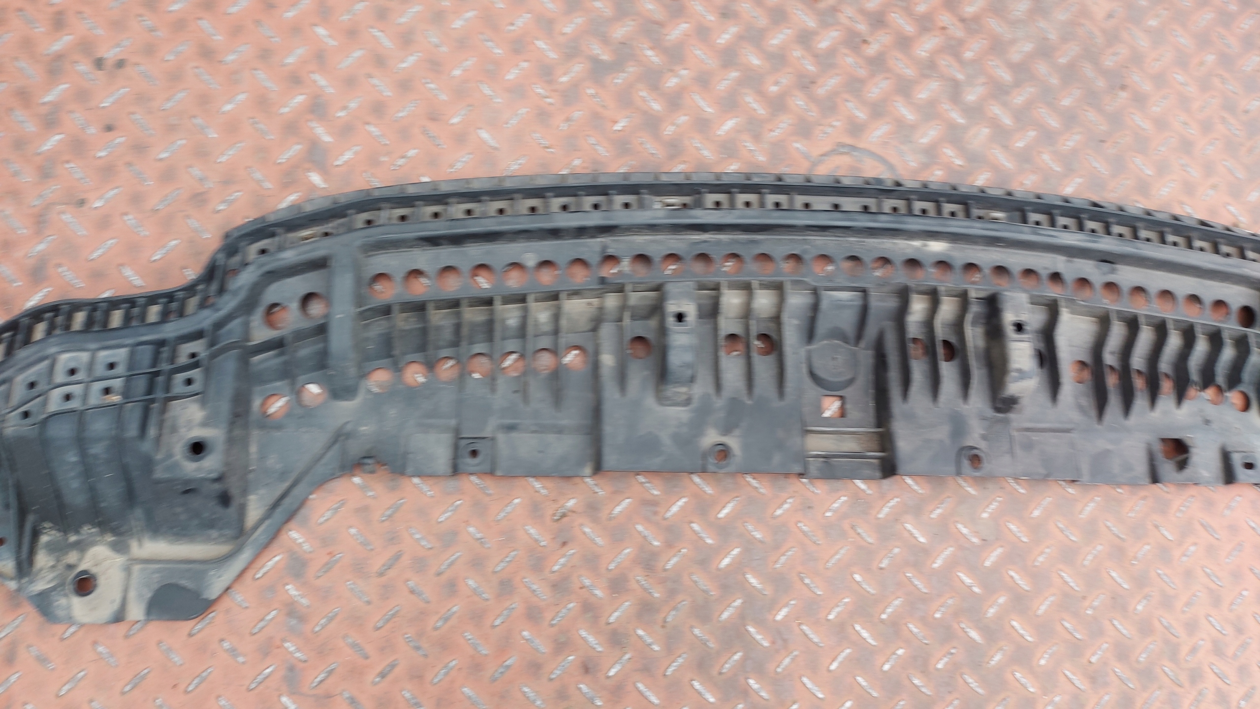 ABSORBER cover below bumper TOYOTA COROLLA E16 13