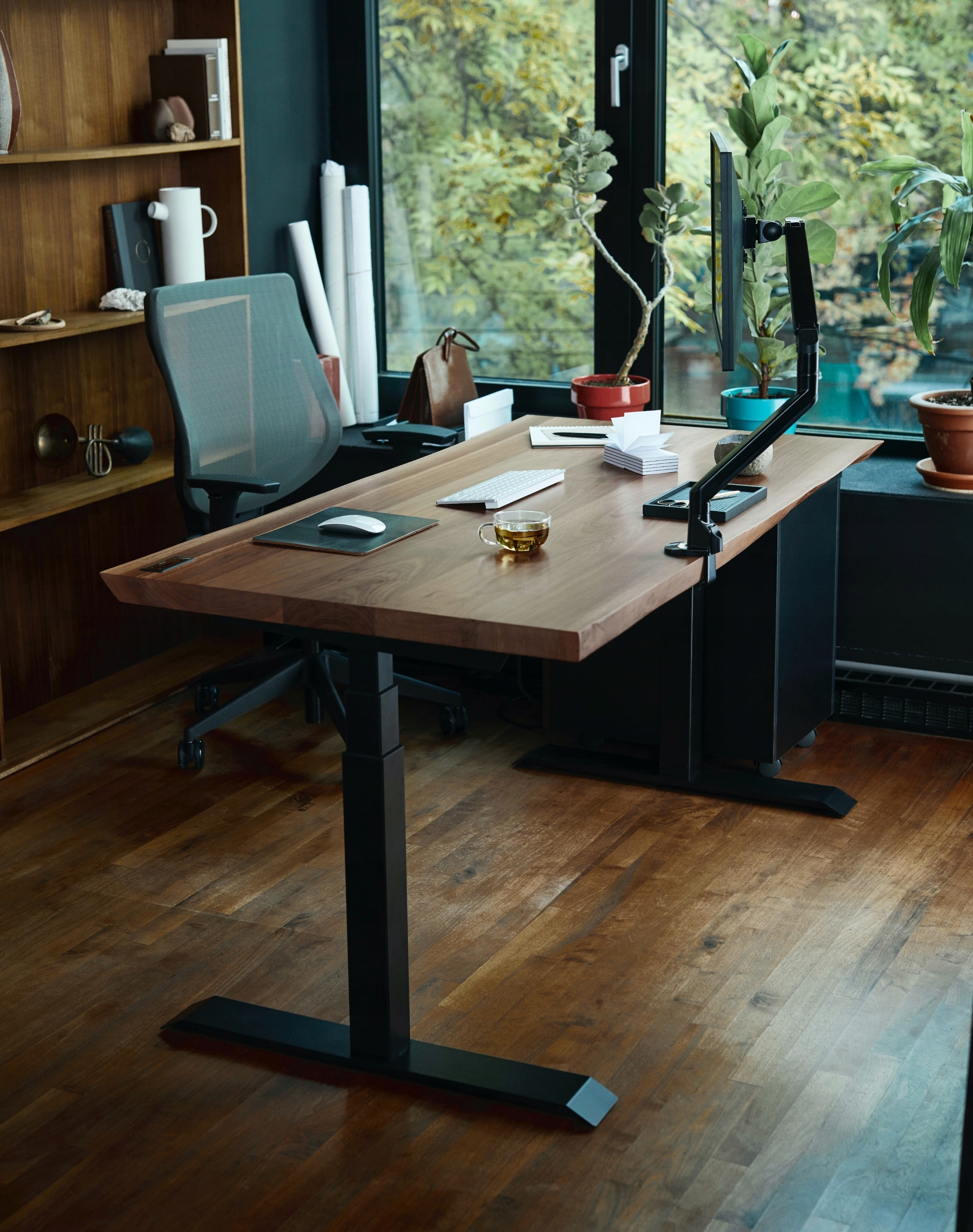 Biurko stojące - STELAŻ ELEKTRYCZNY 140 KG czarne Kod producenta ED1800-BK