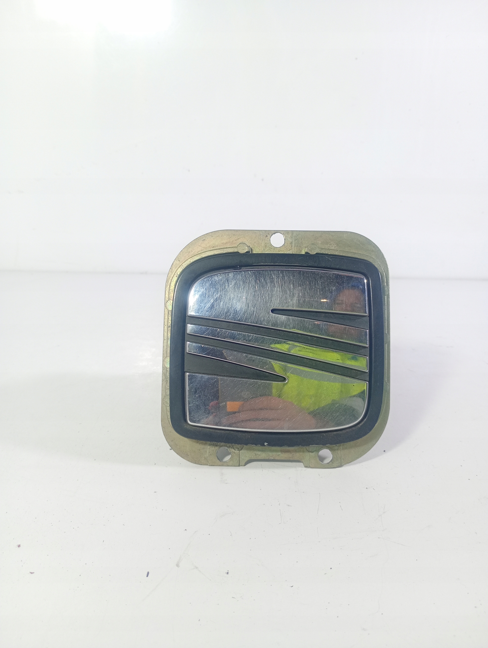Seat Leon 1 and 99-06 handle bonnet boot rear rear part OE 1M6827565