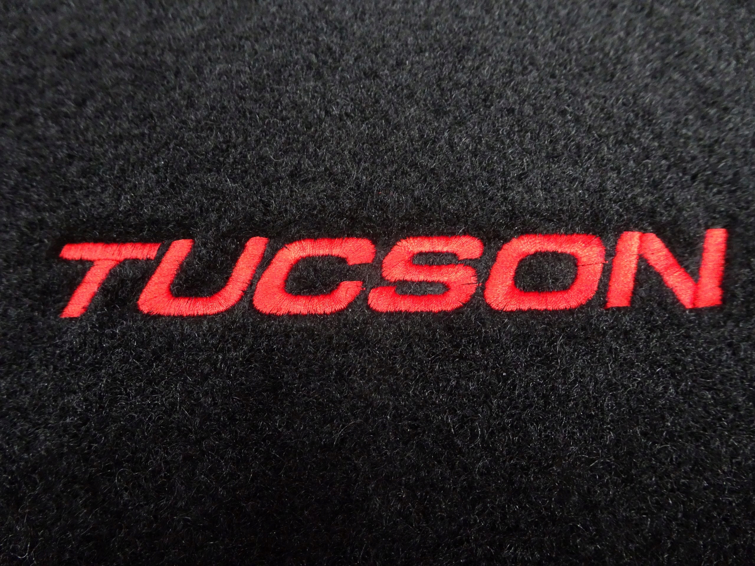 Hyundai Tucson 15-20r. Dywaniki CLASSIC + HAFT CH4 Liczba elementów 4