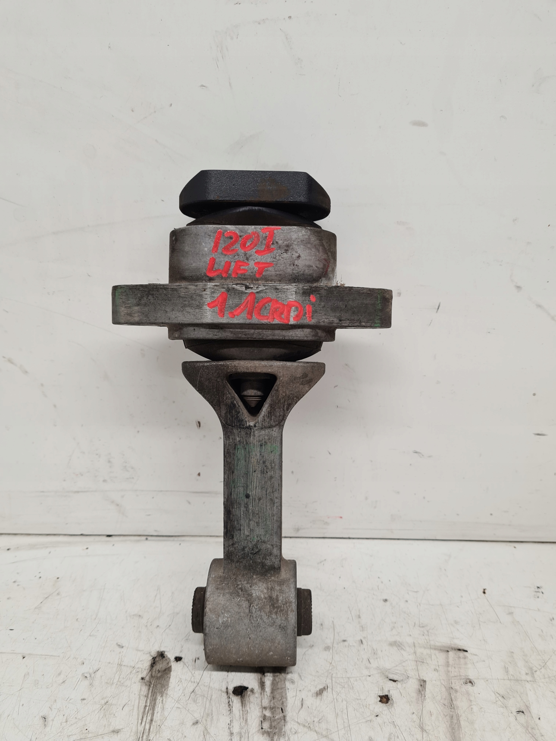 HYUNDAI I20 LIFT airbag engine mount 1,1CRDI 2012-14R
