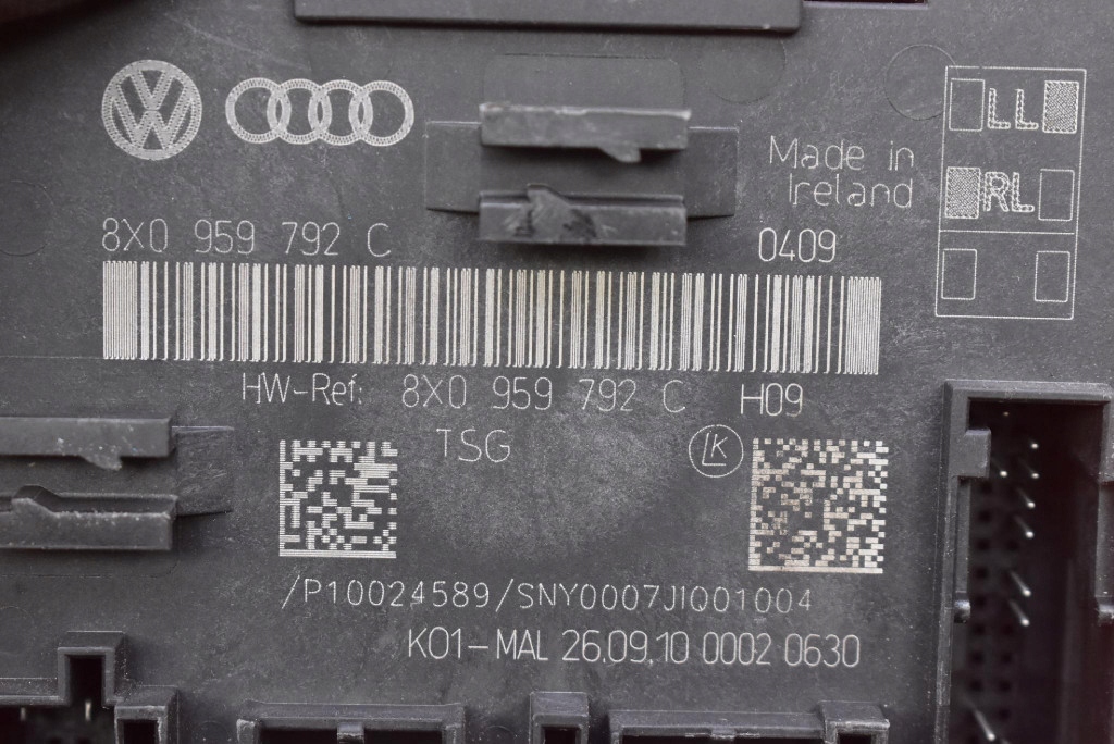 control unit module door right front 8X0959792C SKODA SUPERB 2 II 08-13