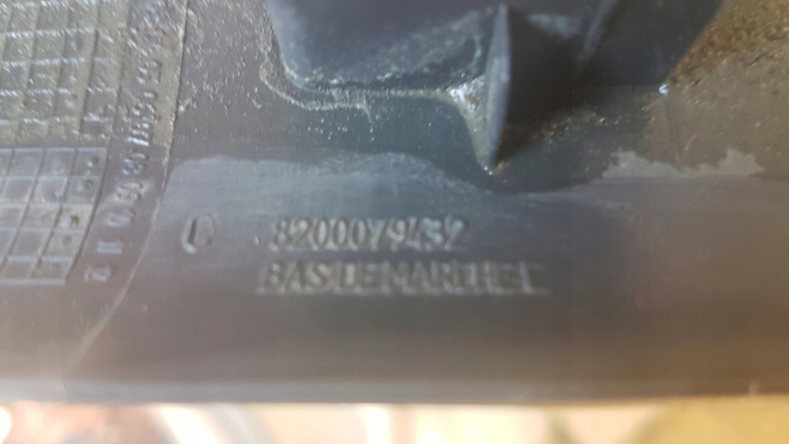 RENAULT MEGANE 02-08 side side front door