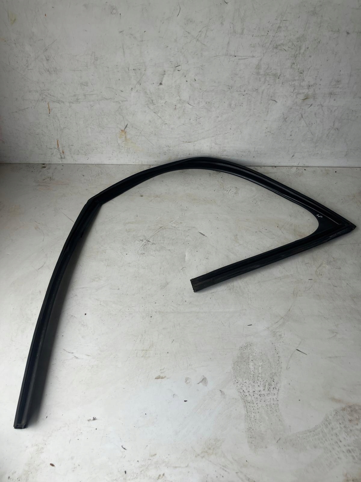 frame gasket door left front CITROEN C4 PICASSO II 9676852680