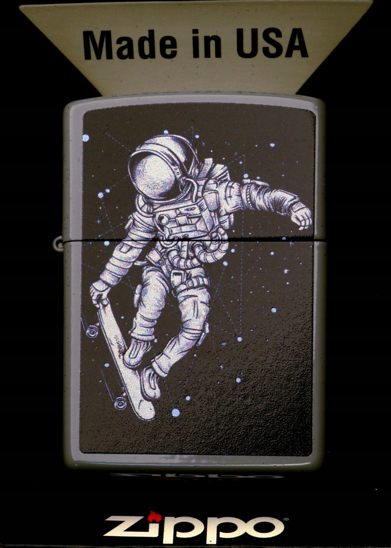 Zapalovač Zippo Spaceman Větruodolný benzínový