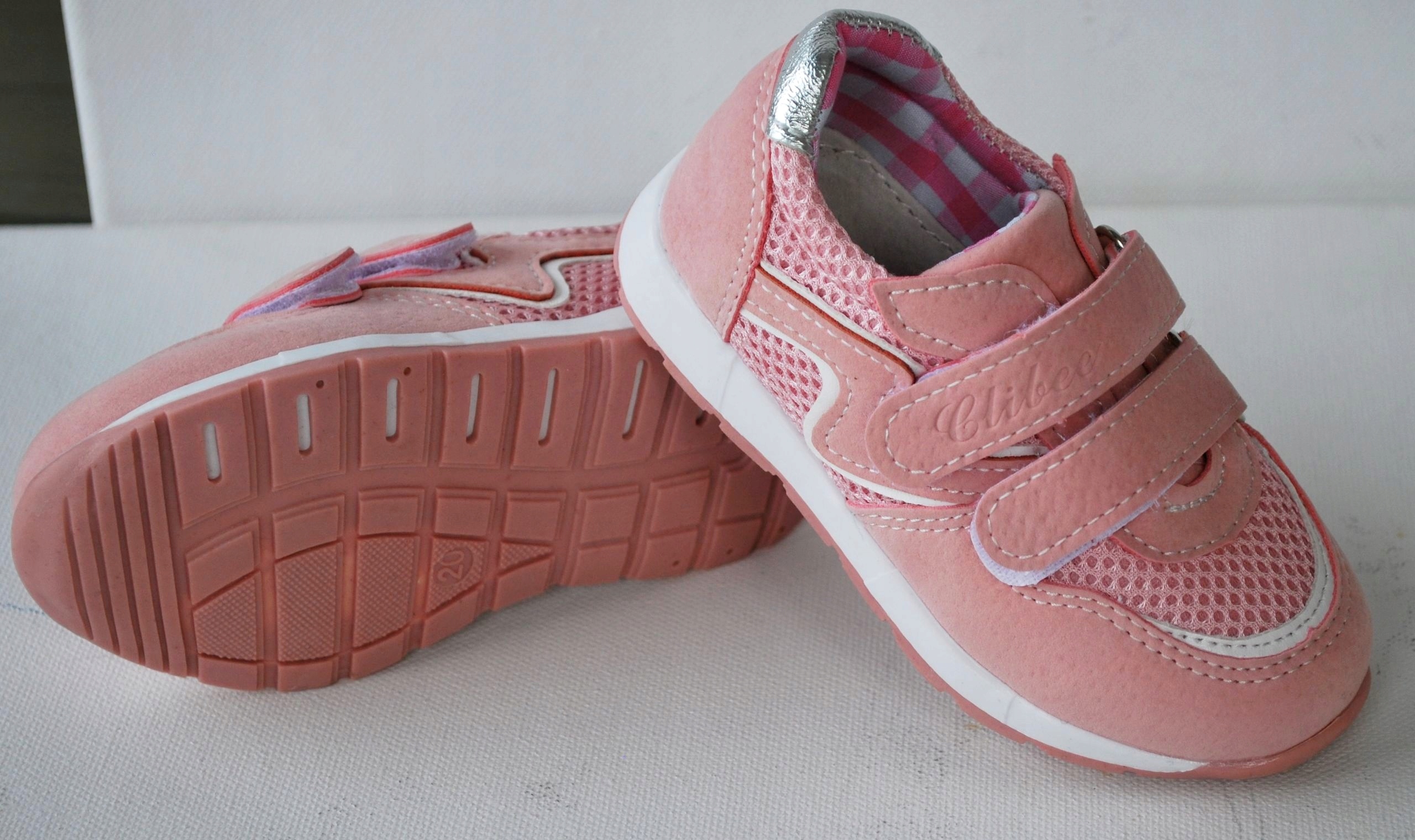 PUDROWE Adidasy wkł.skóra profil r.30 / 19cm Marka Clibee