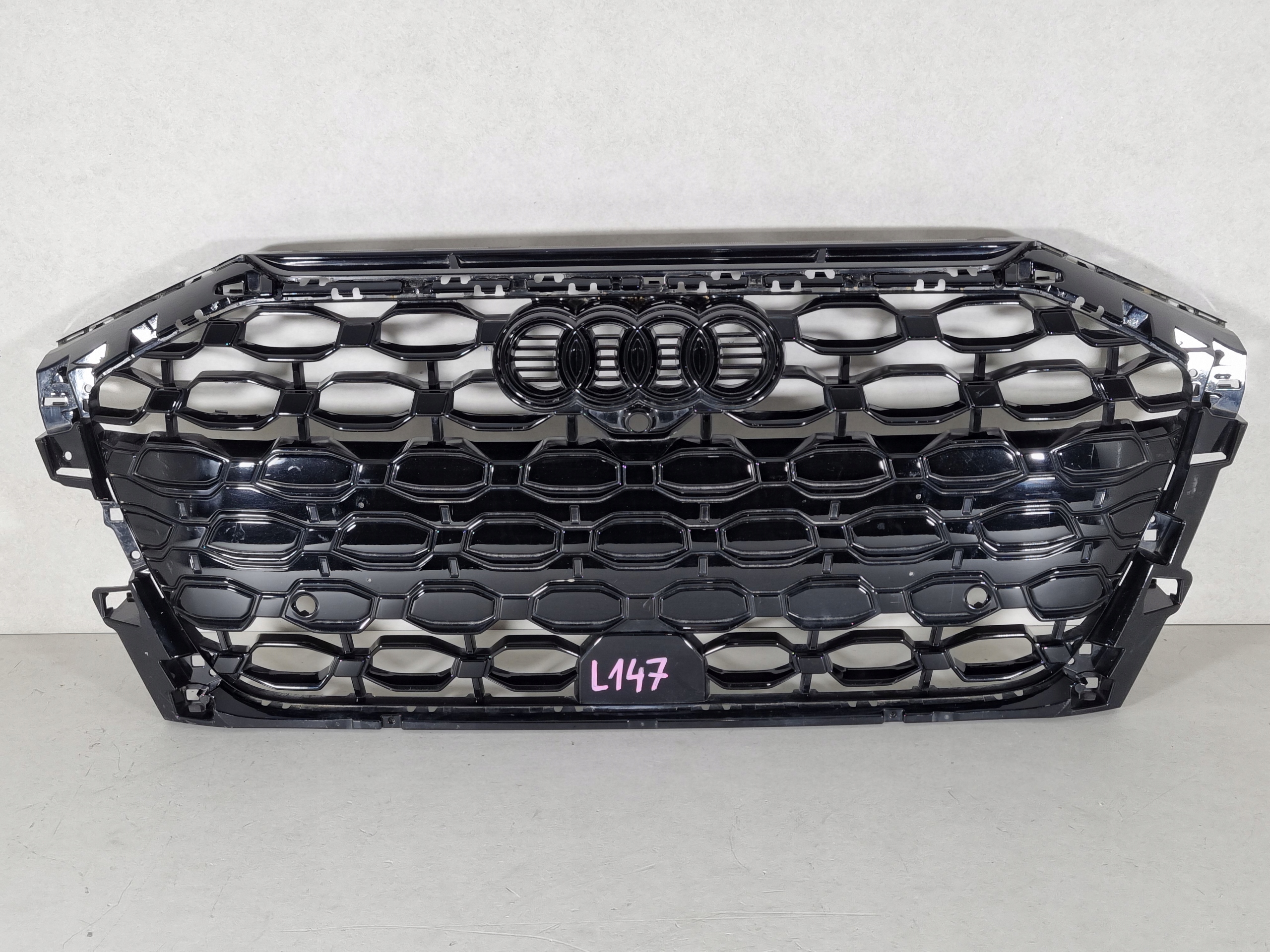 AUDI RS3 8Y0 ATRAPA GRILL PRZÓD 8Y0853651H/AB