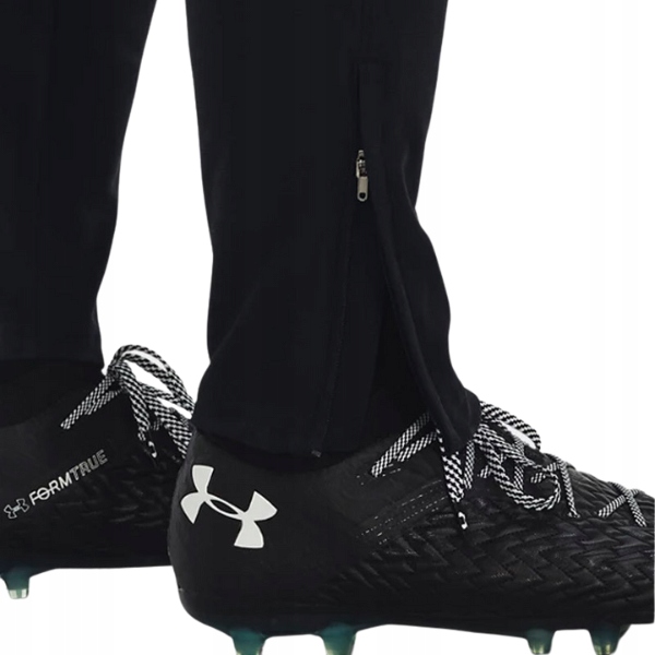 UNDER ARMOUR DRES SPORTOWY SPODNIE DRESOWE + BLUZA SPORTOWA KOMPLET MĘSKI Kolor dominujący wielokolorowy