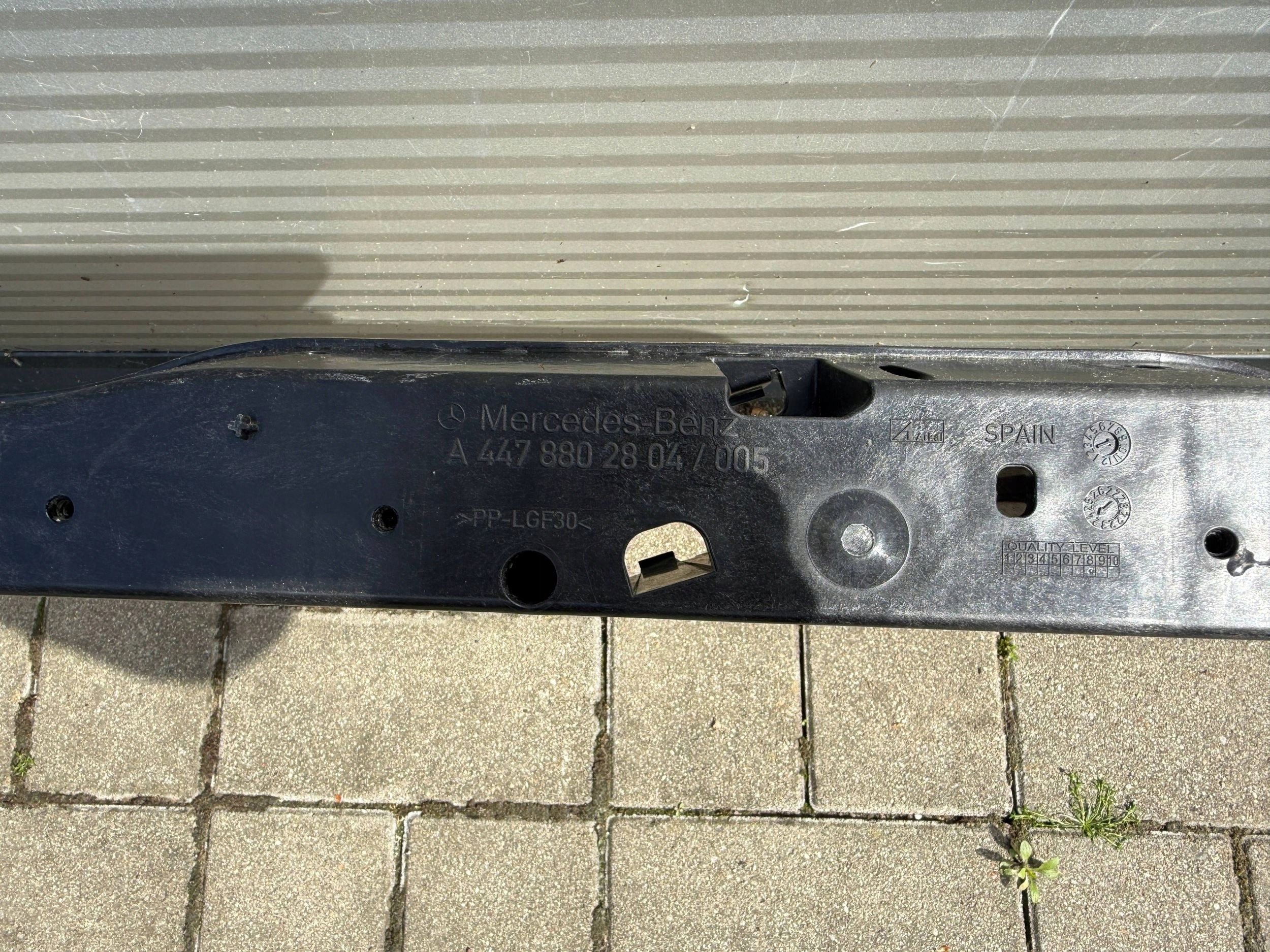 Mercedes 447 Vito Viano front body wall front pillar iron