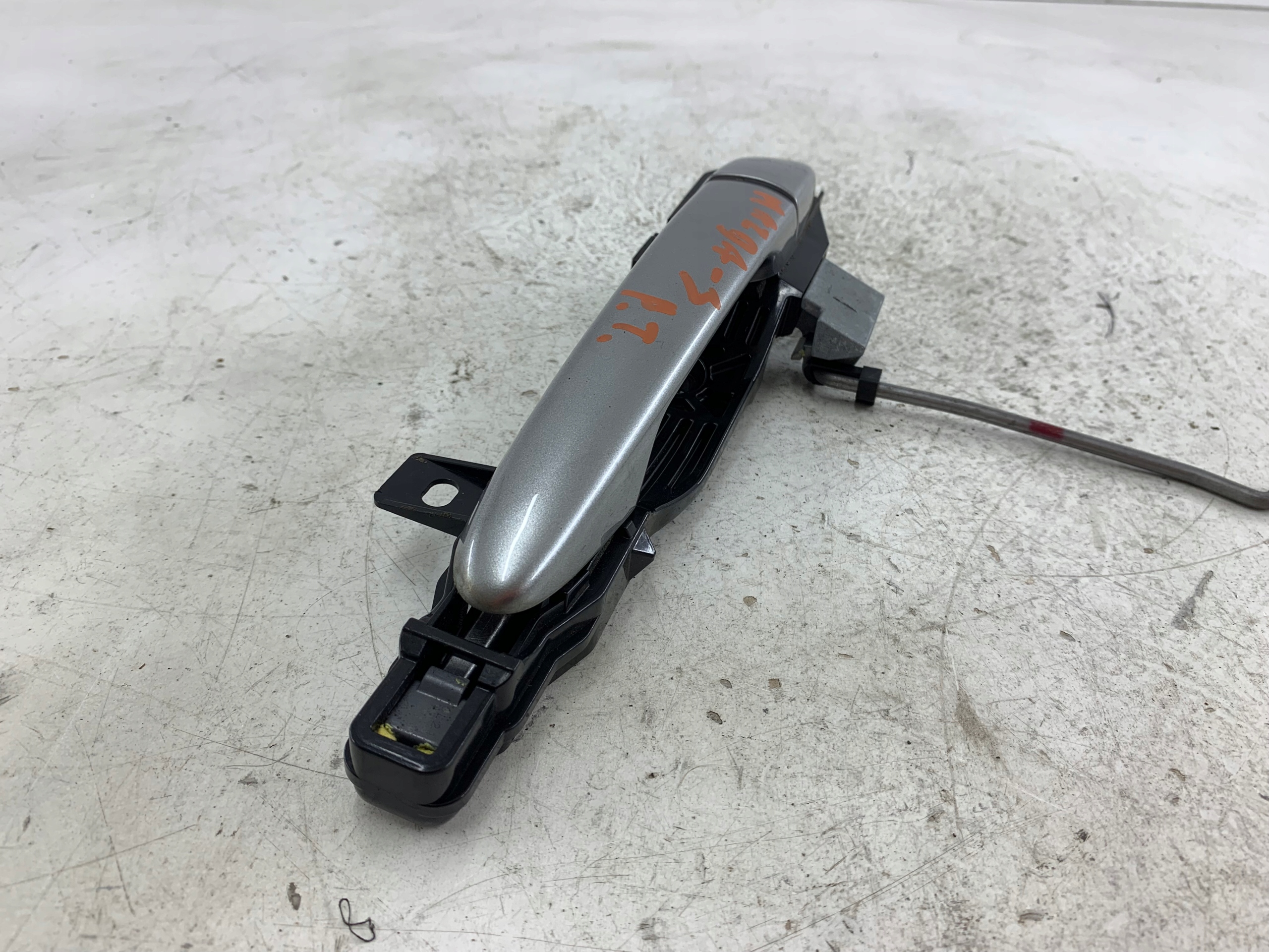 MAZDA 3 II BL handle exterior right rear part SREBRNA
