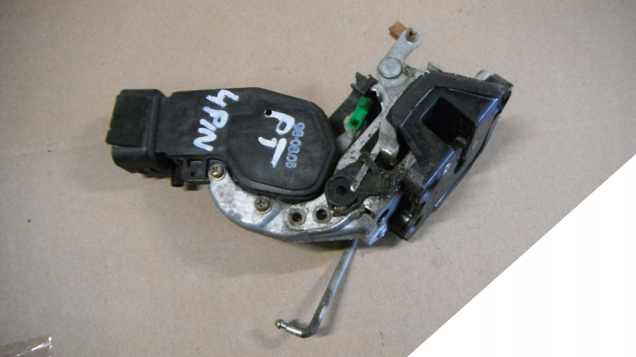 SUZUKI GRAND VITARA 98-05 ZAMEK PRAWY TYLNY